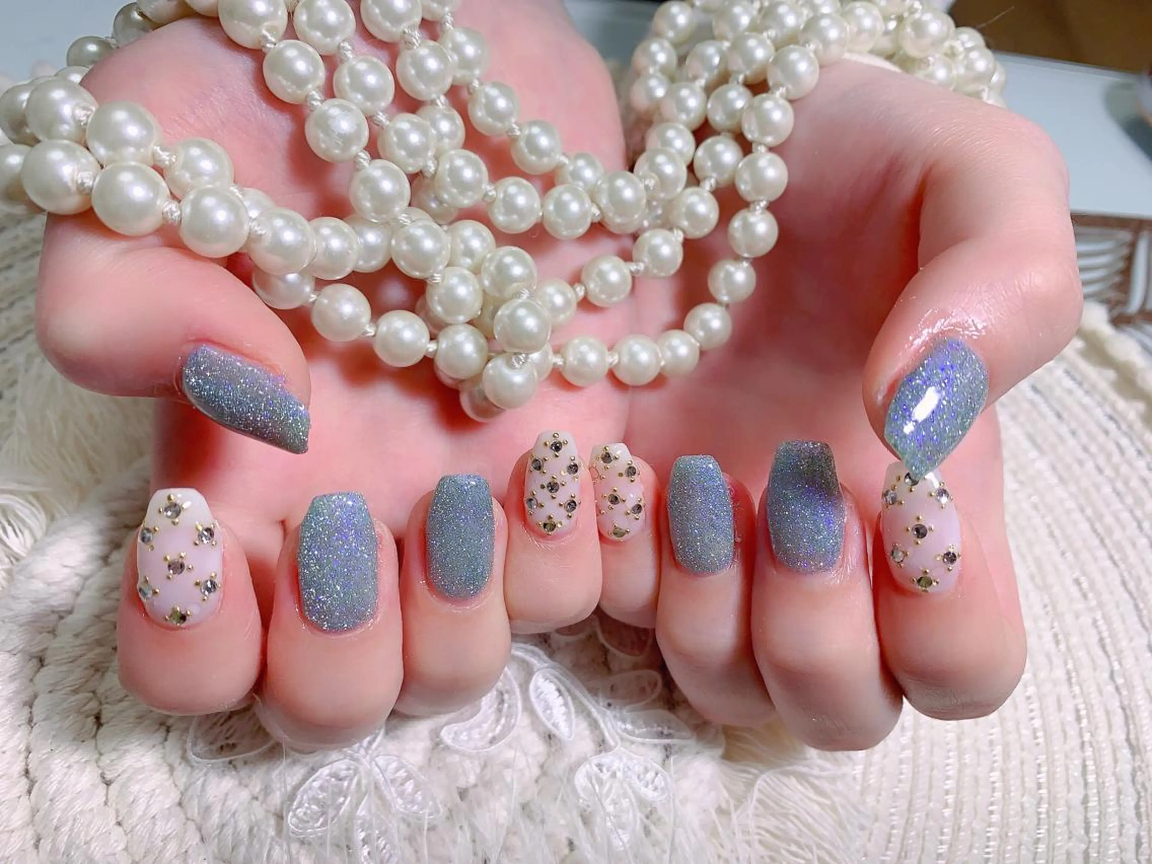 ネイル ハンドネイル ネイルサロンAiri 長さ出し·シンプルのネイルデザイン