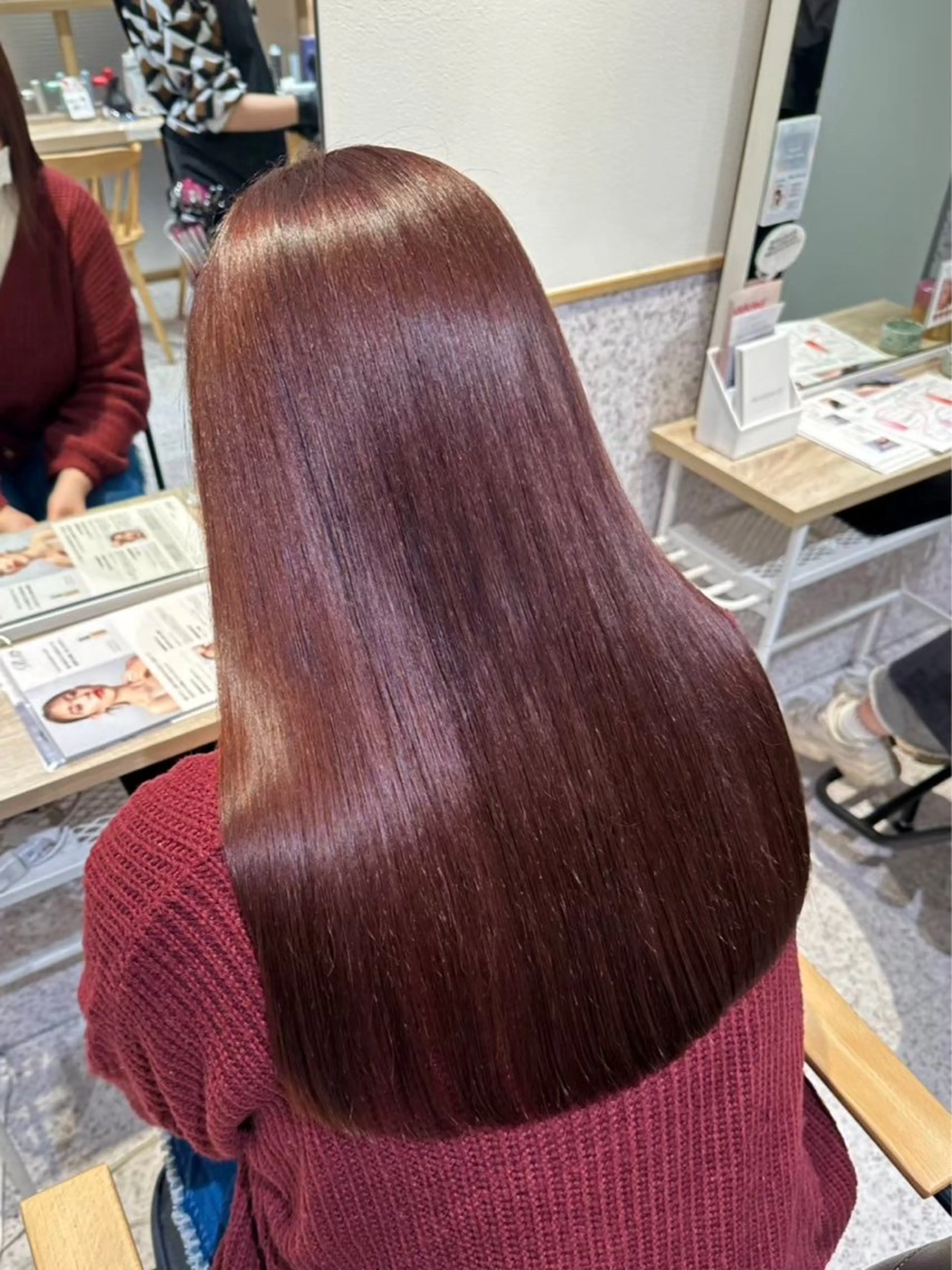 ロング 顔周りカット ハイライト 髪質改善 韓国風ヘア 縮毛矯正 ヘアカラー 艶カラー／髪質改善 ミサキのヘアスタイル