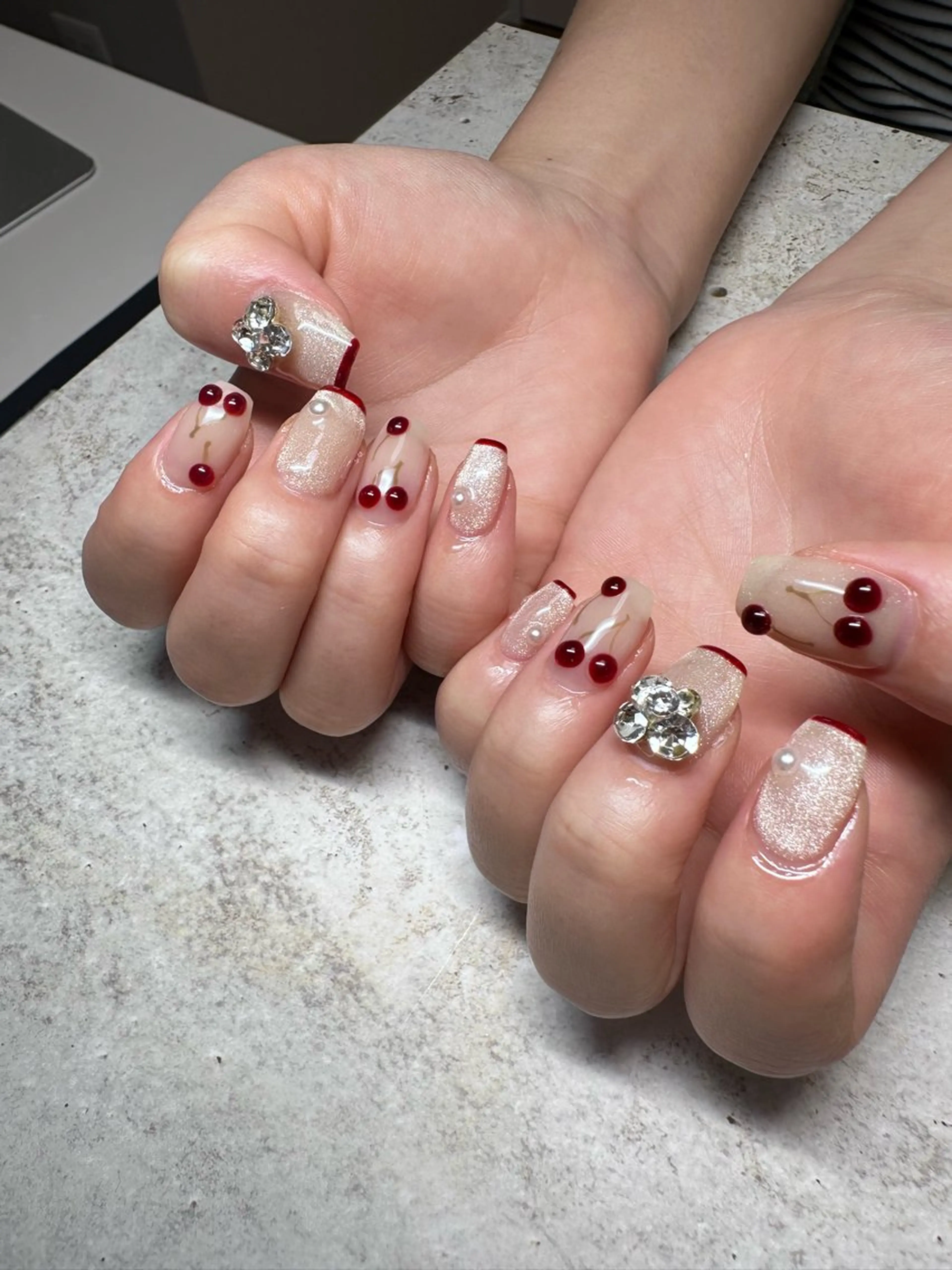 ネイル ハンドネイル Tomoe さいたま新都心/与野のネイルデザイン