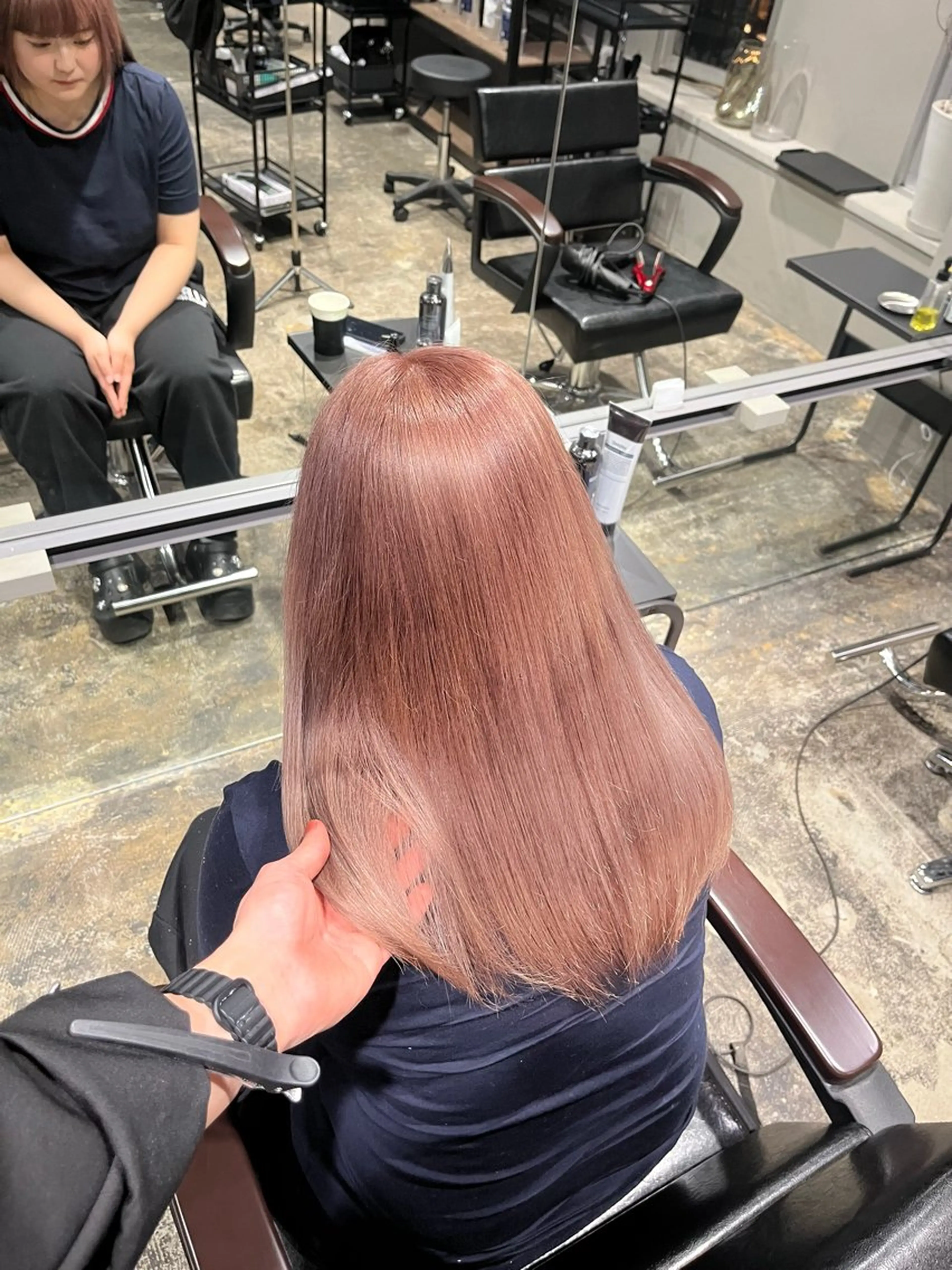 セミロング 渋谷ケアブリーチ ❤️‍🔥徳田空悟のヘアスタイル