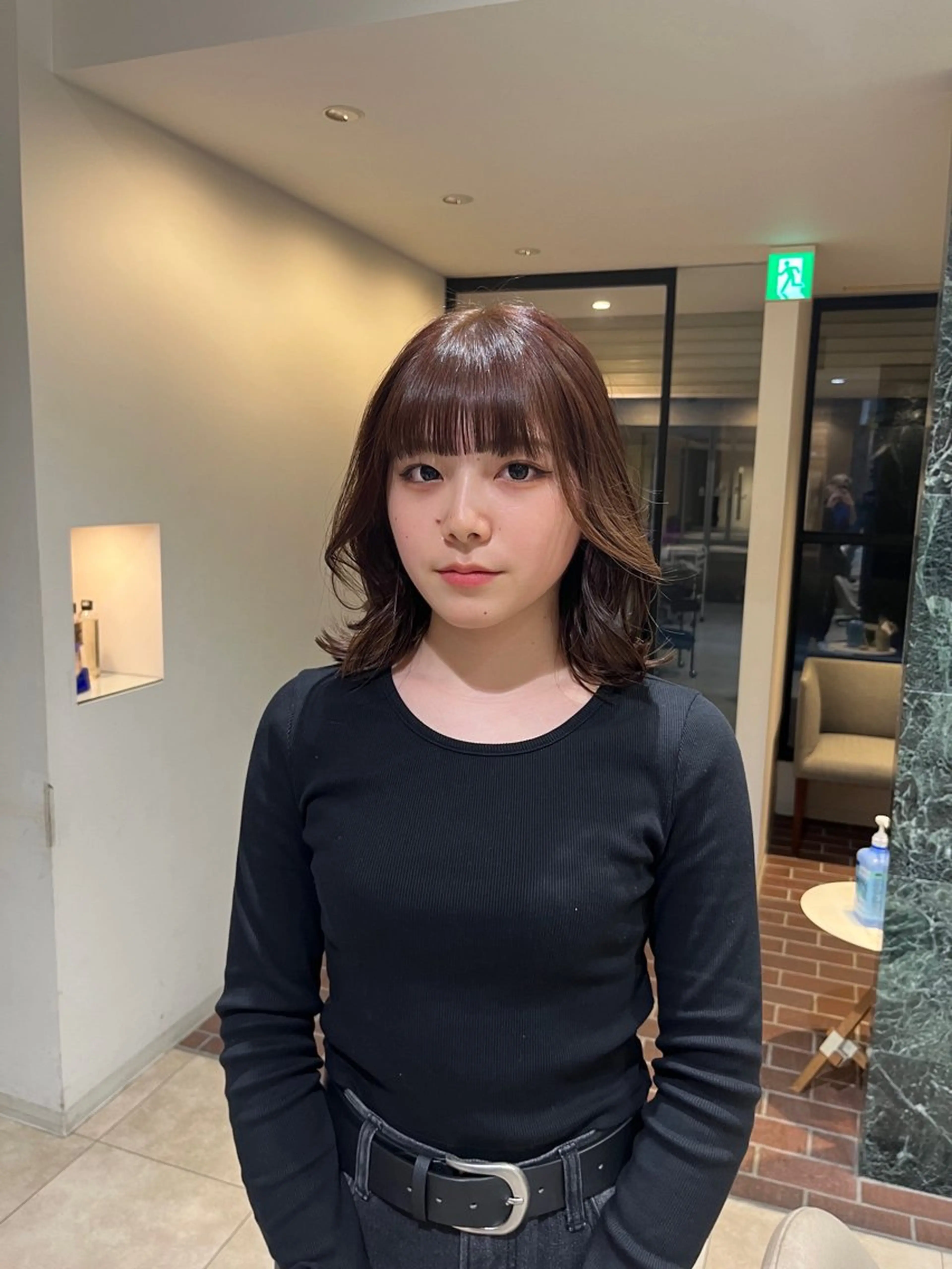 ミディアム カラー ボブ レイヤーカット 髪の修復専門サロン　hair place VIVE所属・KOTA / ハイトーン/髪質改善のヘアスタイル