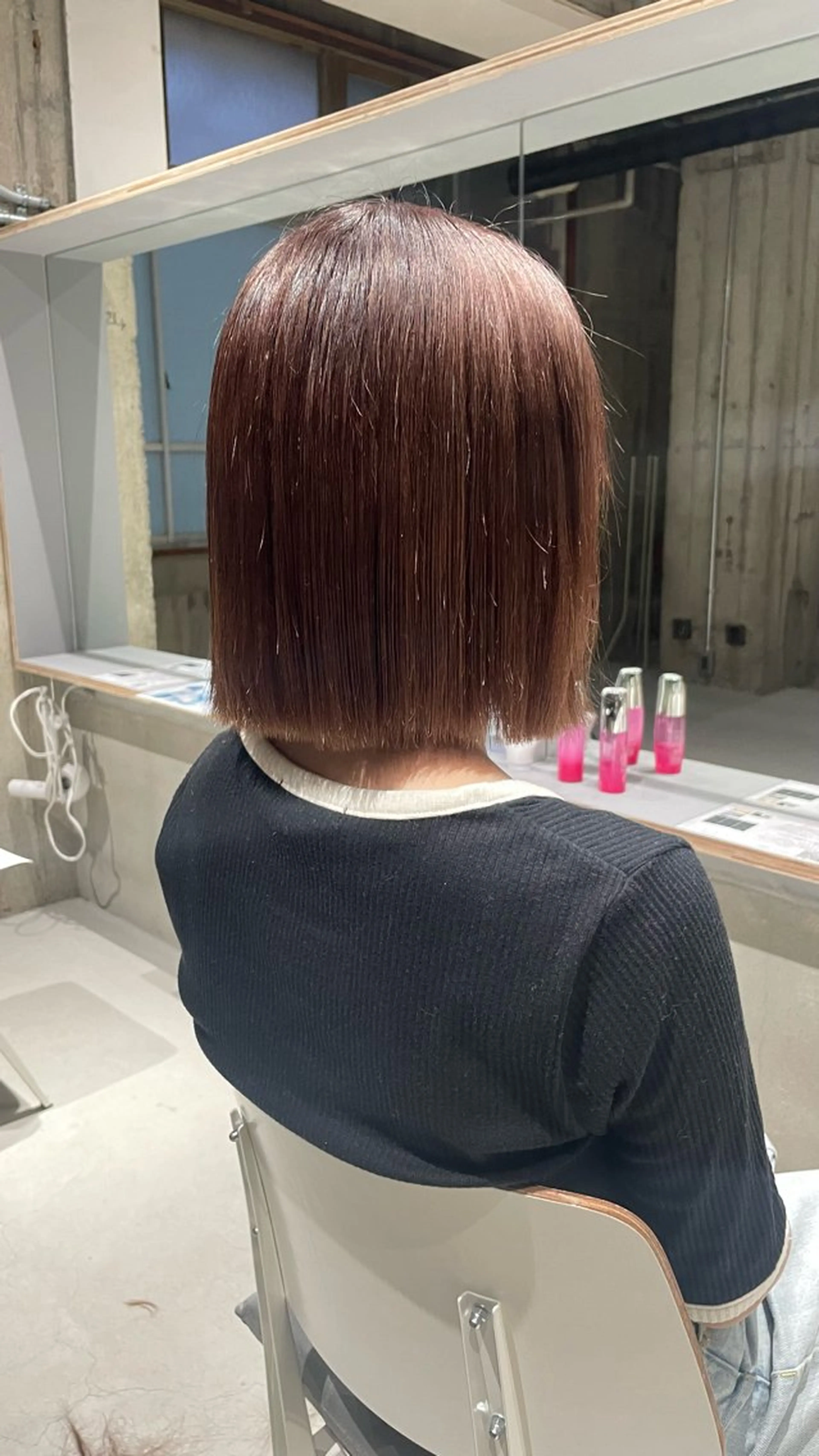 ミディアム 切りっぱなしボブ ボブ カット 安藤 まりのヘアスタイル