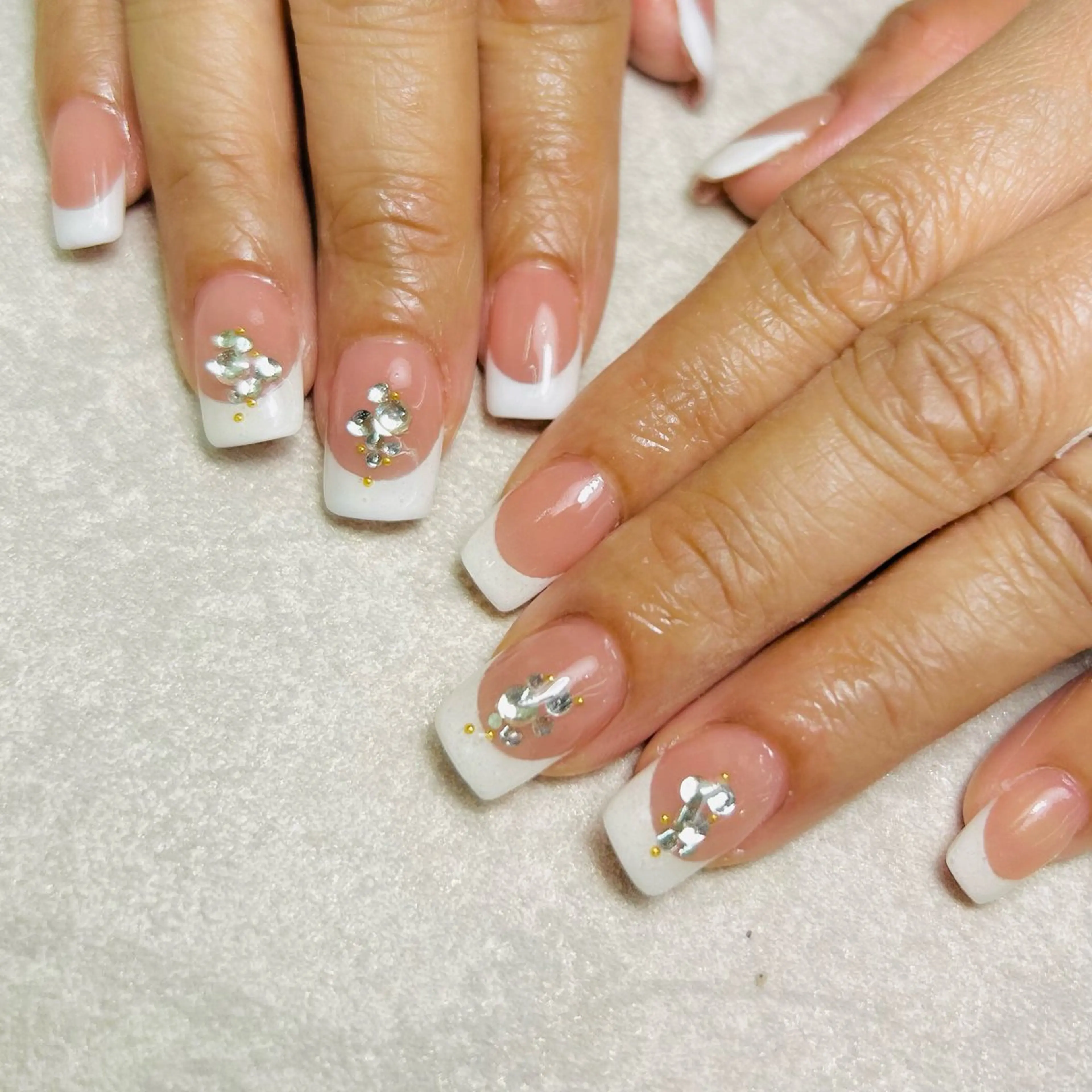 ネイル フレンチネイル ネイルサロンmuumii所属・東十条muumii ネイルまつ毛のネイルデザイン