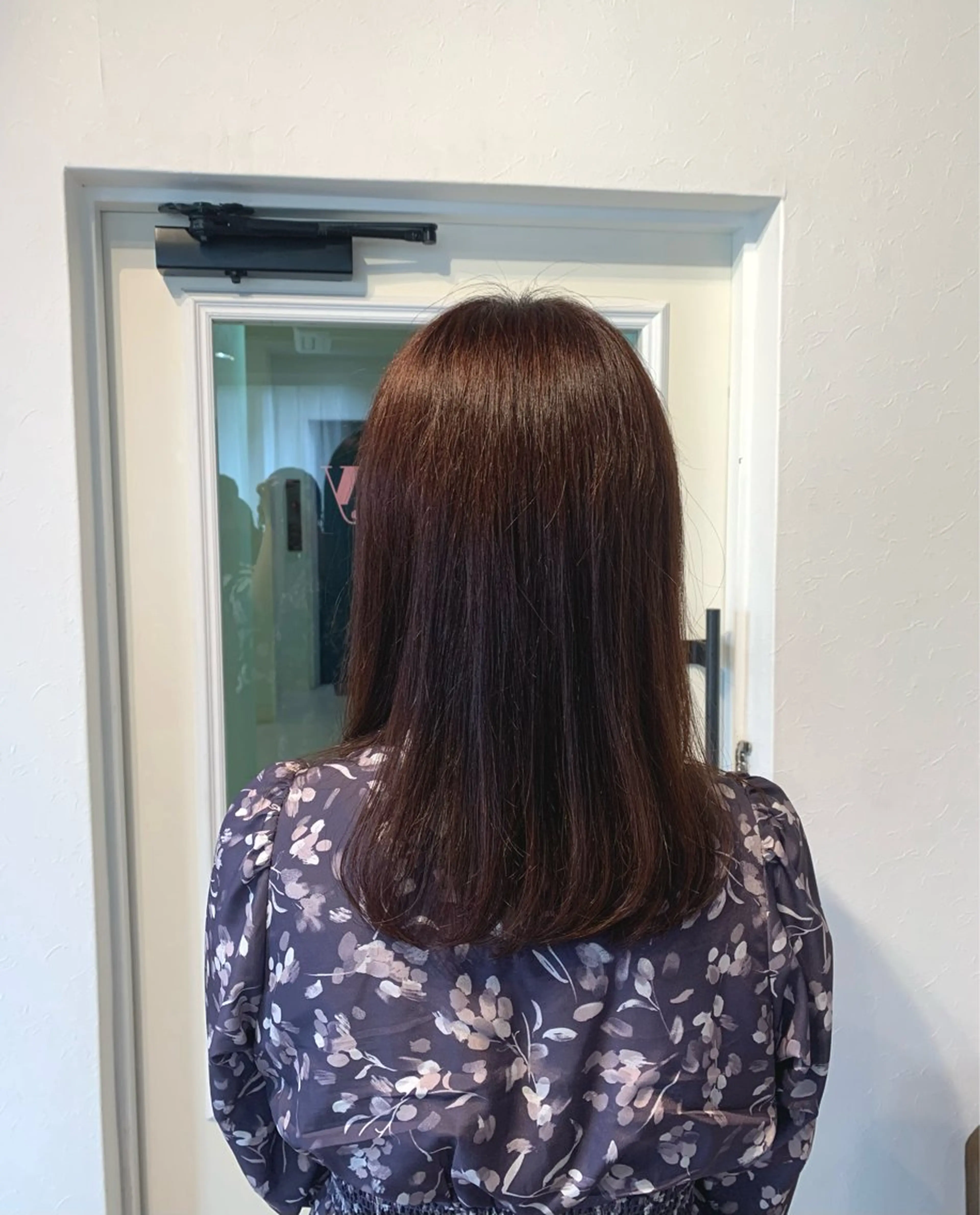 セミロング カラー ブラウンカラー ピンクカラー ピンクブラウン annuy MIHANAのヘアスタイル