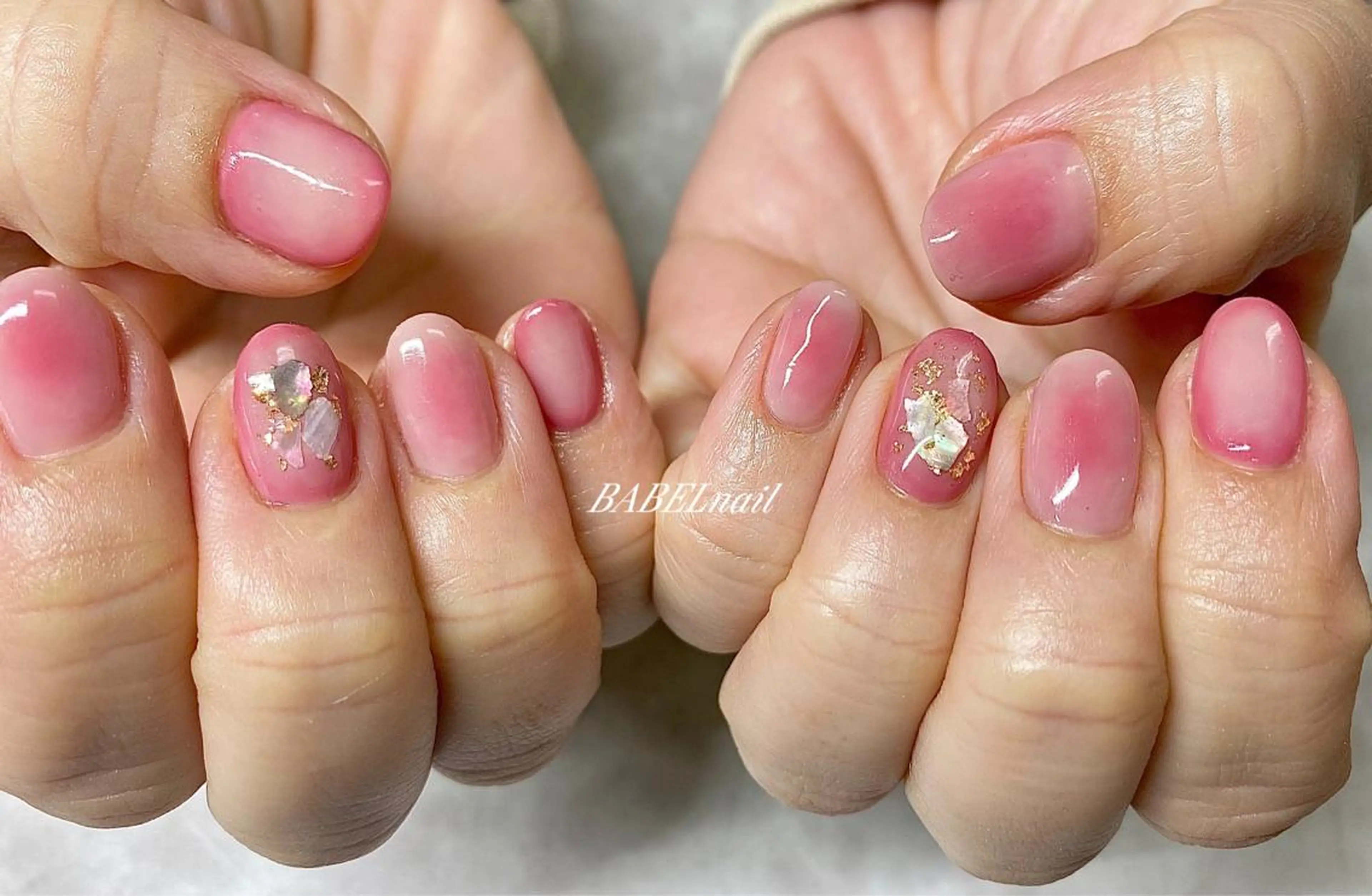 ネイル アートネイル チークネイル ジェルネイル グラデーション オフィスネイル ハンドネイル BABELバベル所属・江戸川橋✨BABEL 【バベル】大人可愛いのネイルデザイン