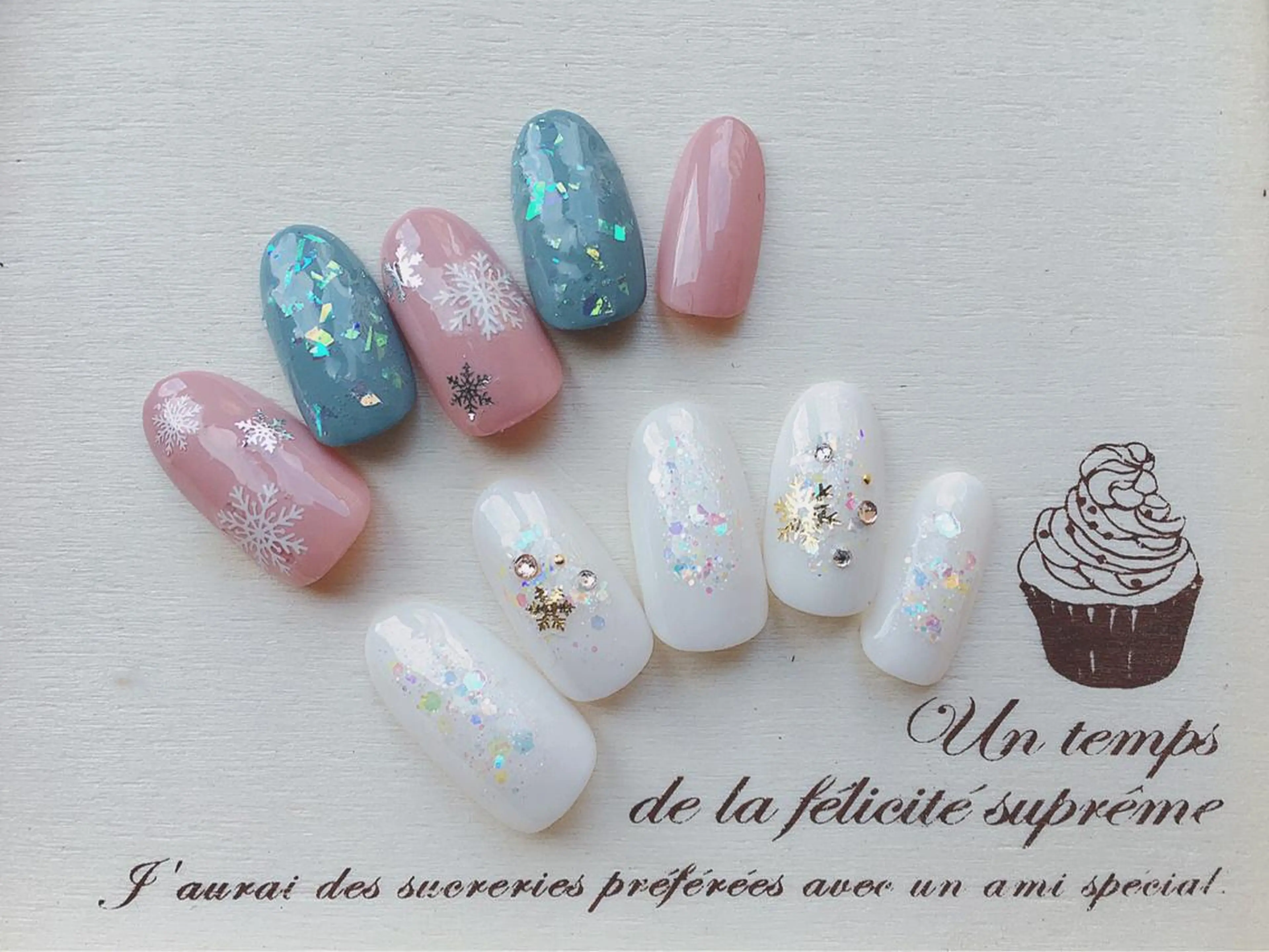 ネイル サロンR所属・岡田 美保のネイルデザイン