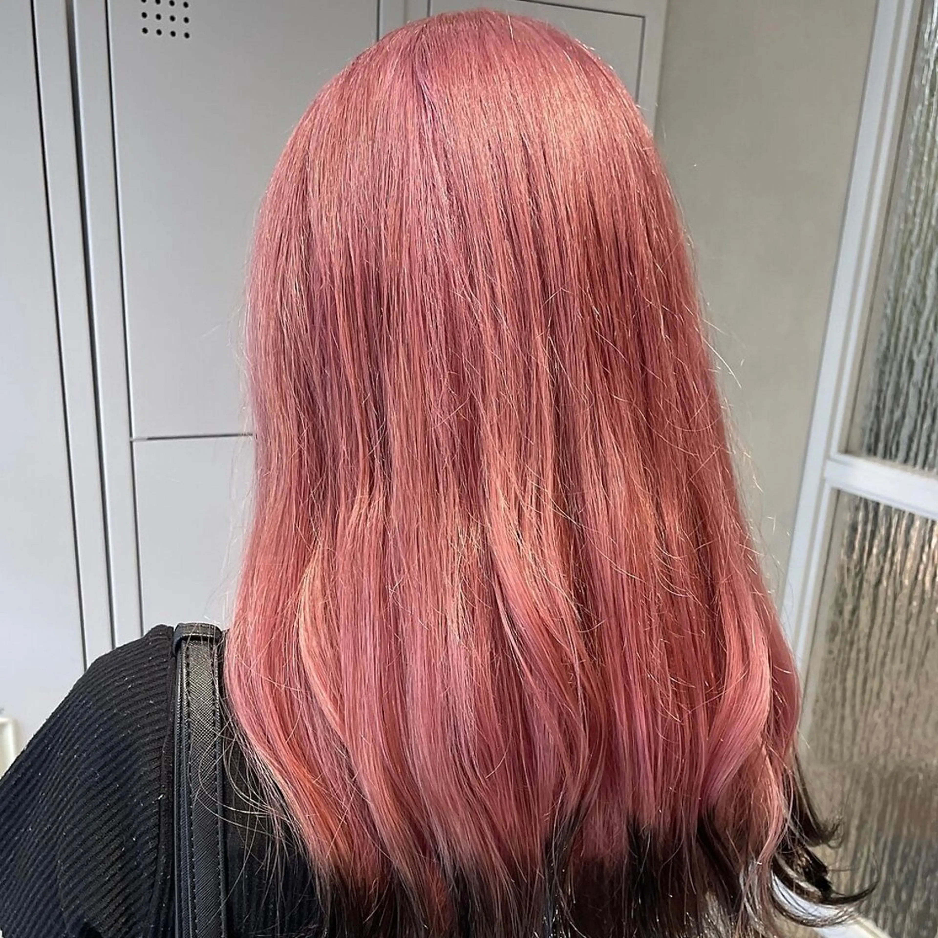 ロング カラー ブリーチ ハイトーンカラー ピンクカラー ロング 💖ブリーチ/暖色 𝐘𝐮𝐢💖のヘアスタイル