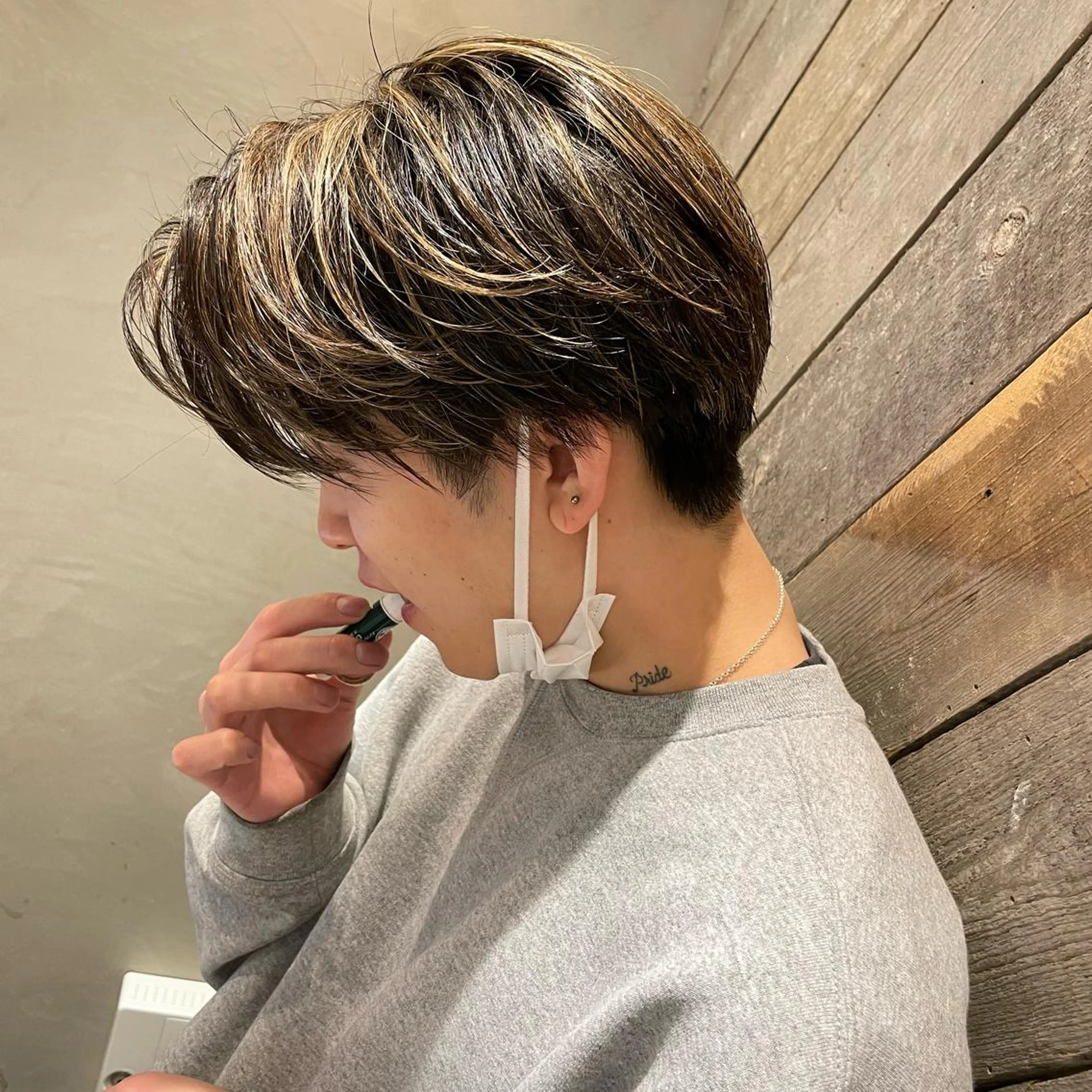 パーマ メンズ センターパート メンズパーマ ニュアンスパーマ RAF TOKYO所属・10月限定モニター 髪質改善美髪矯正のヘアスタイル