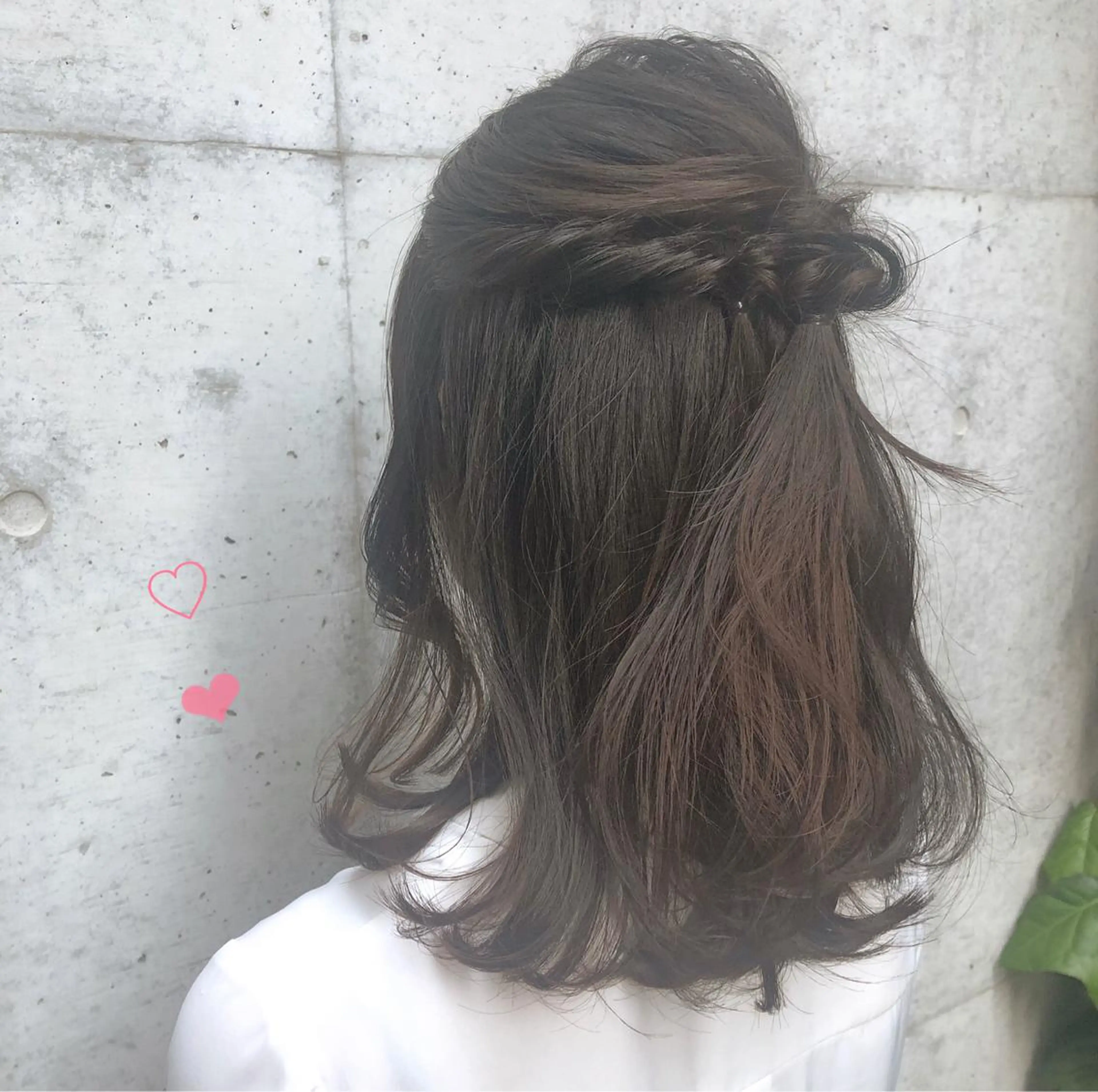 ミディアム カラー パーマ ヘアアレンジ ハーフアップ ヘアセット apish aoyama所属・武 愛子の眉毛・アイブロウイメージ