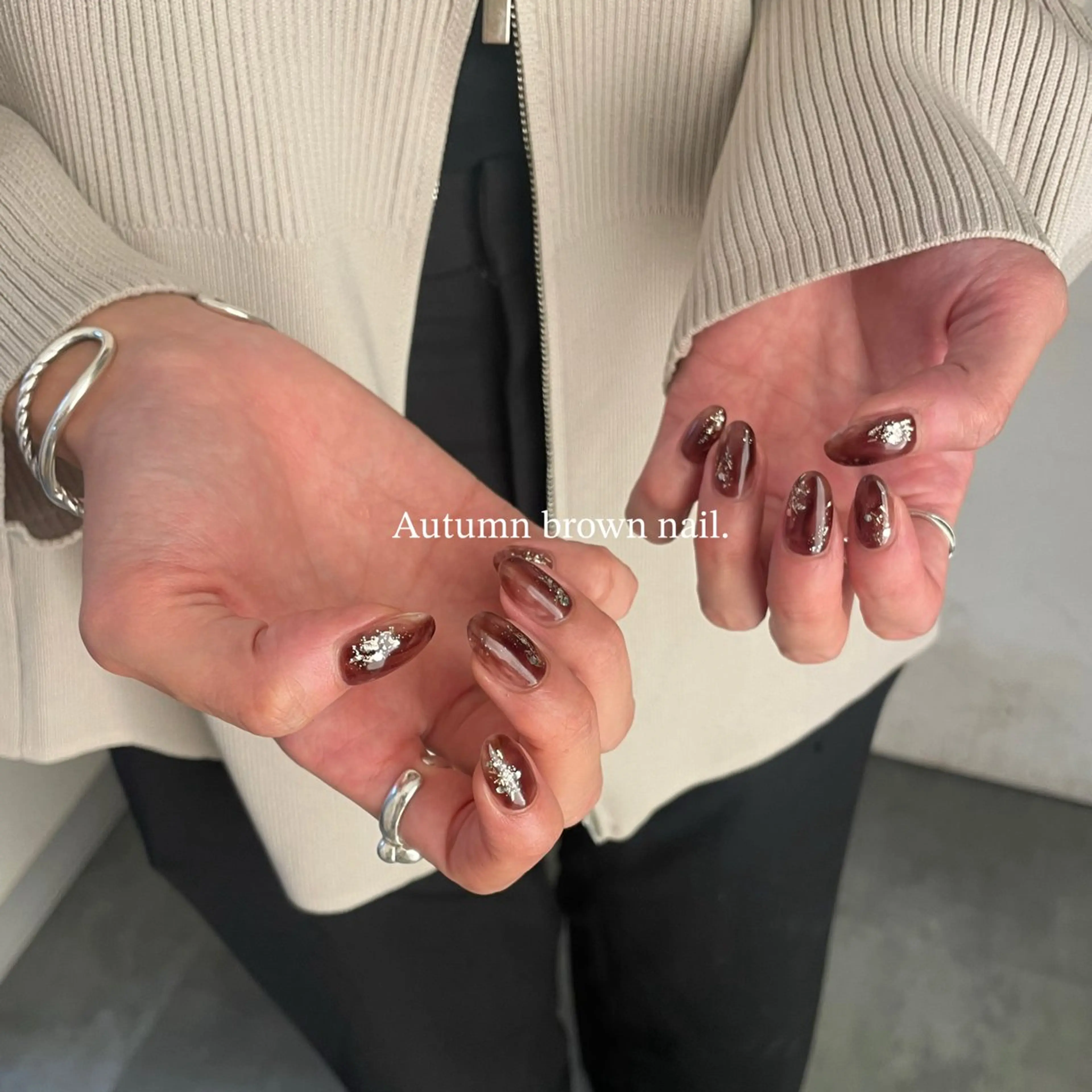 ネイル ブラウン nailcare & eyebrow 専門店　【iLL】所属・【育成特化サロン】 yuinaのネイルデザイン