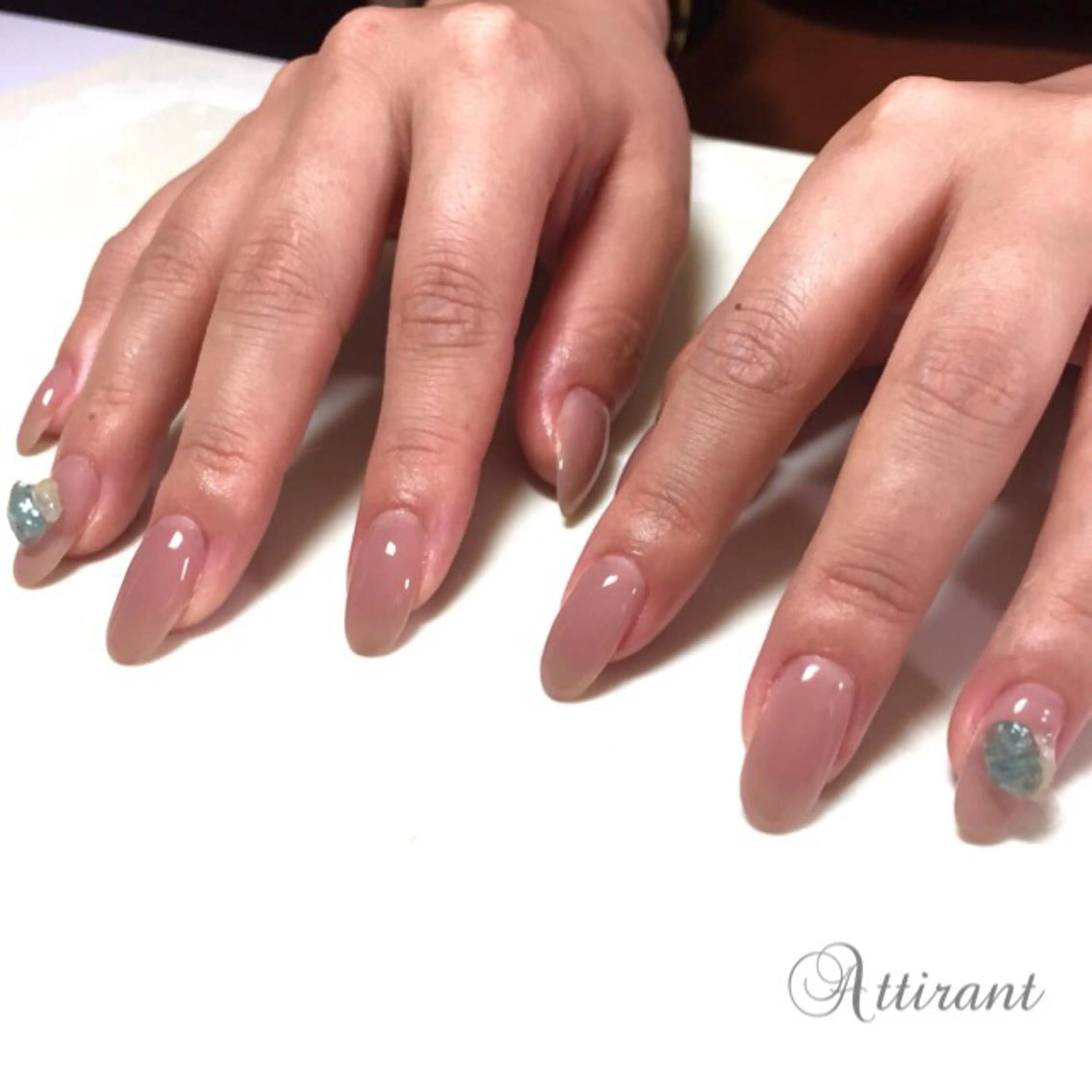 ネイル ハンドネイル ネイルサロン アティロン所属・ネイルサロン アティロンのネイルデザイン
