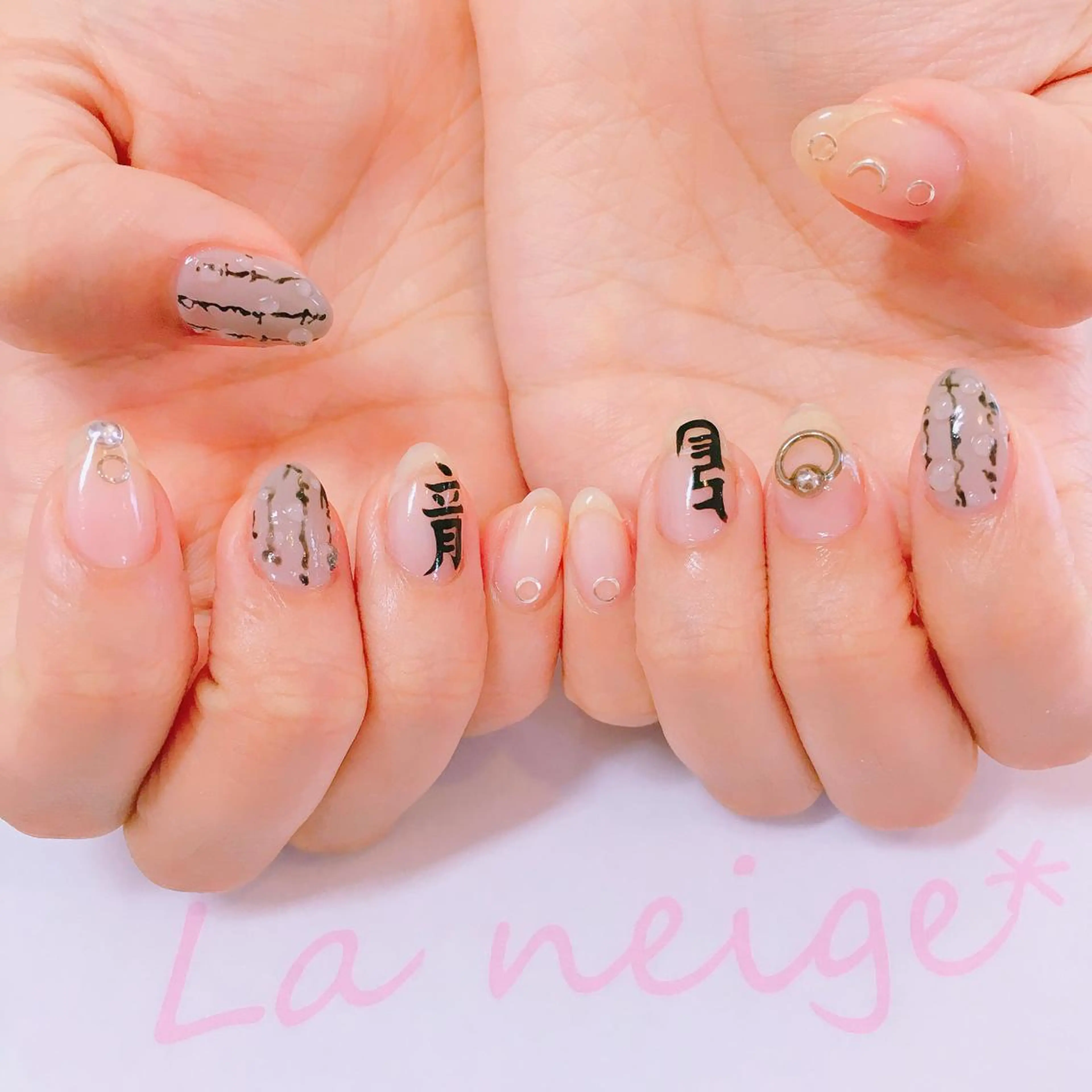 ネイル La neige* yuki 🥯🍑のネイルデザイン