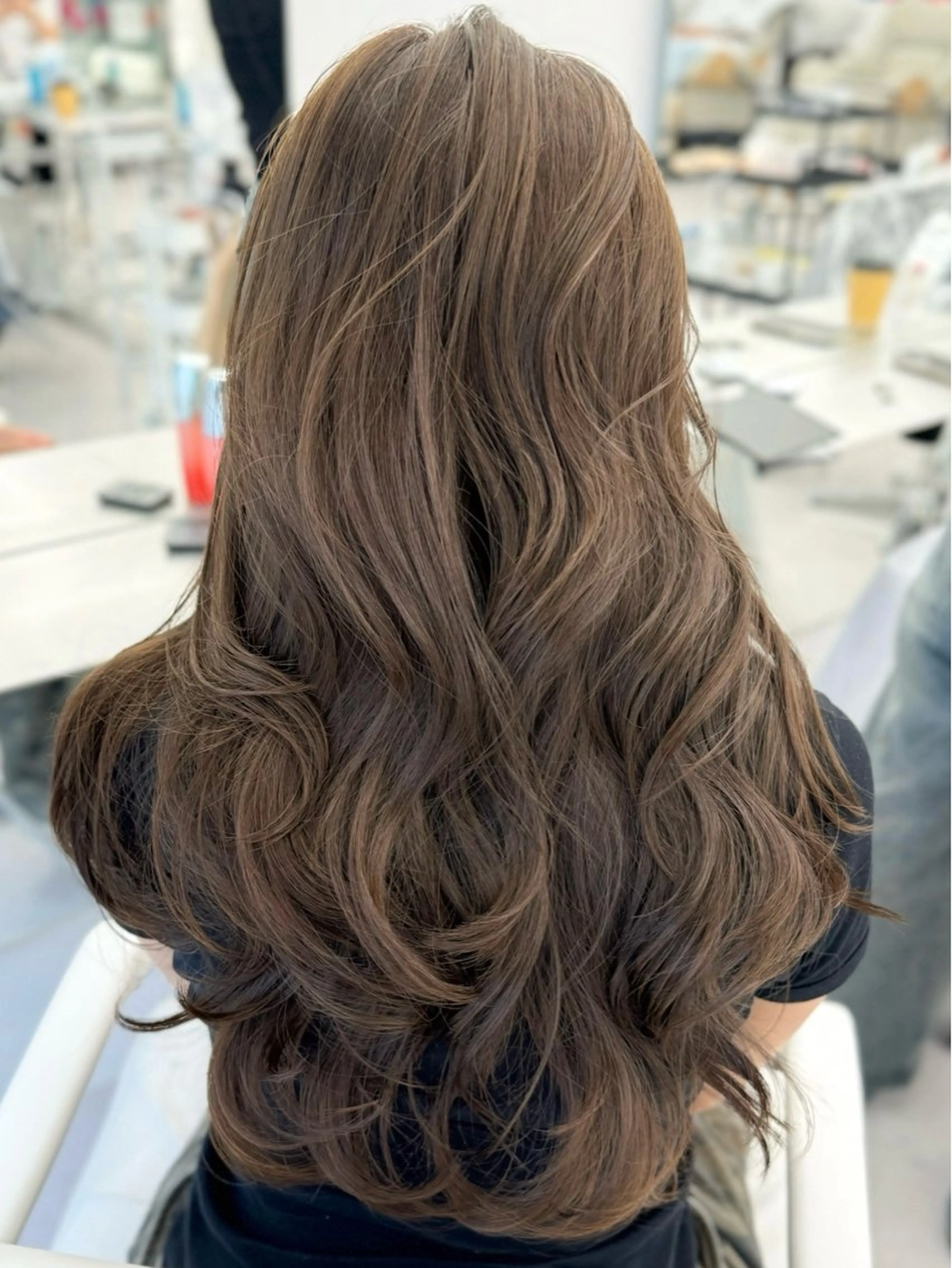 ロング カラー ヘアカラー トリートメント 顔まわりの神様✨ 透明感カラー藤嶋秀幸のヘアスタイル