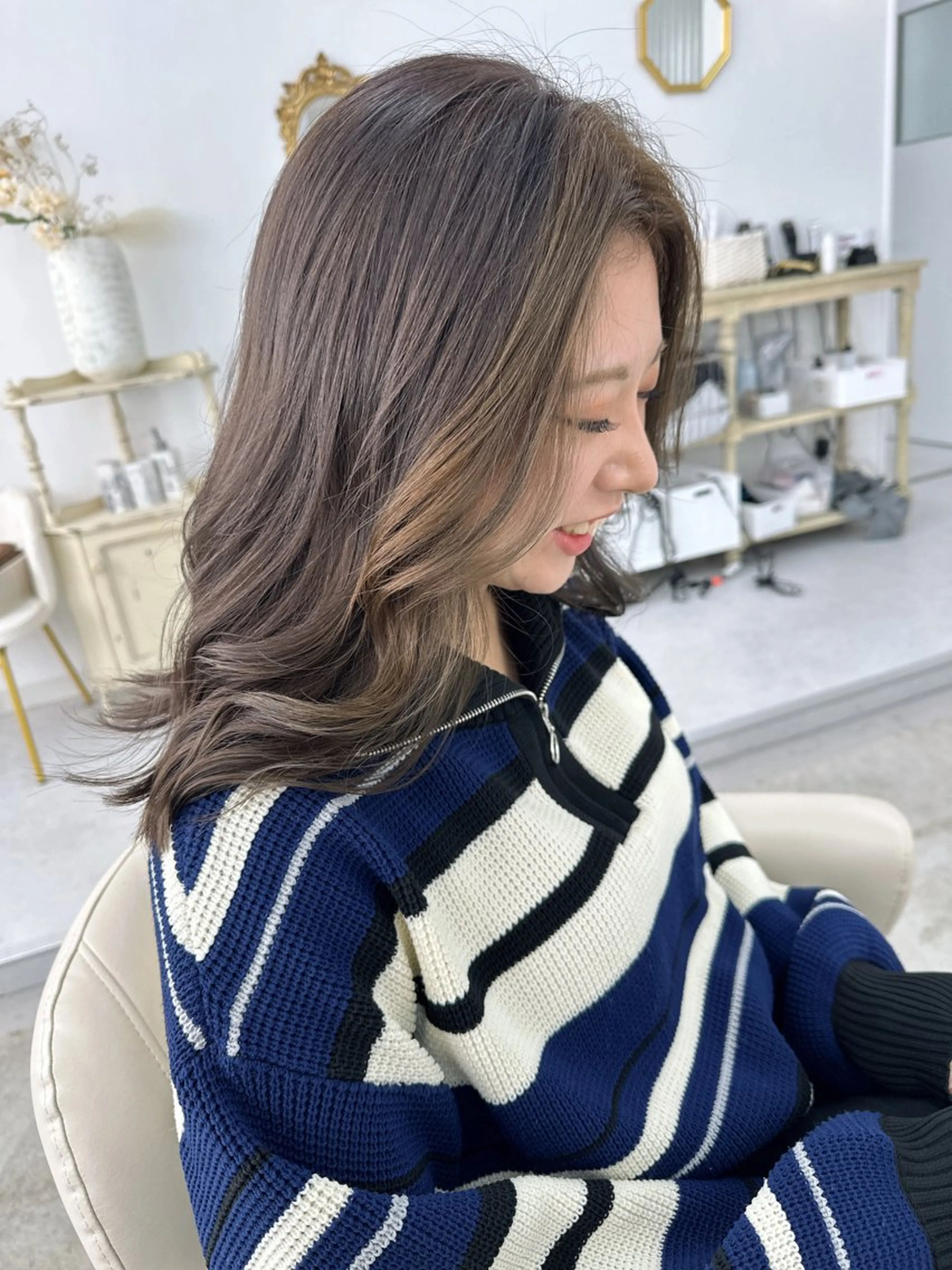 ミディアム カラー ヘアカラー トリートメント 🩵LOMARLIE 岡山KARIN🩵のヘアスタイル