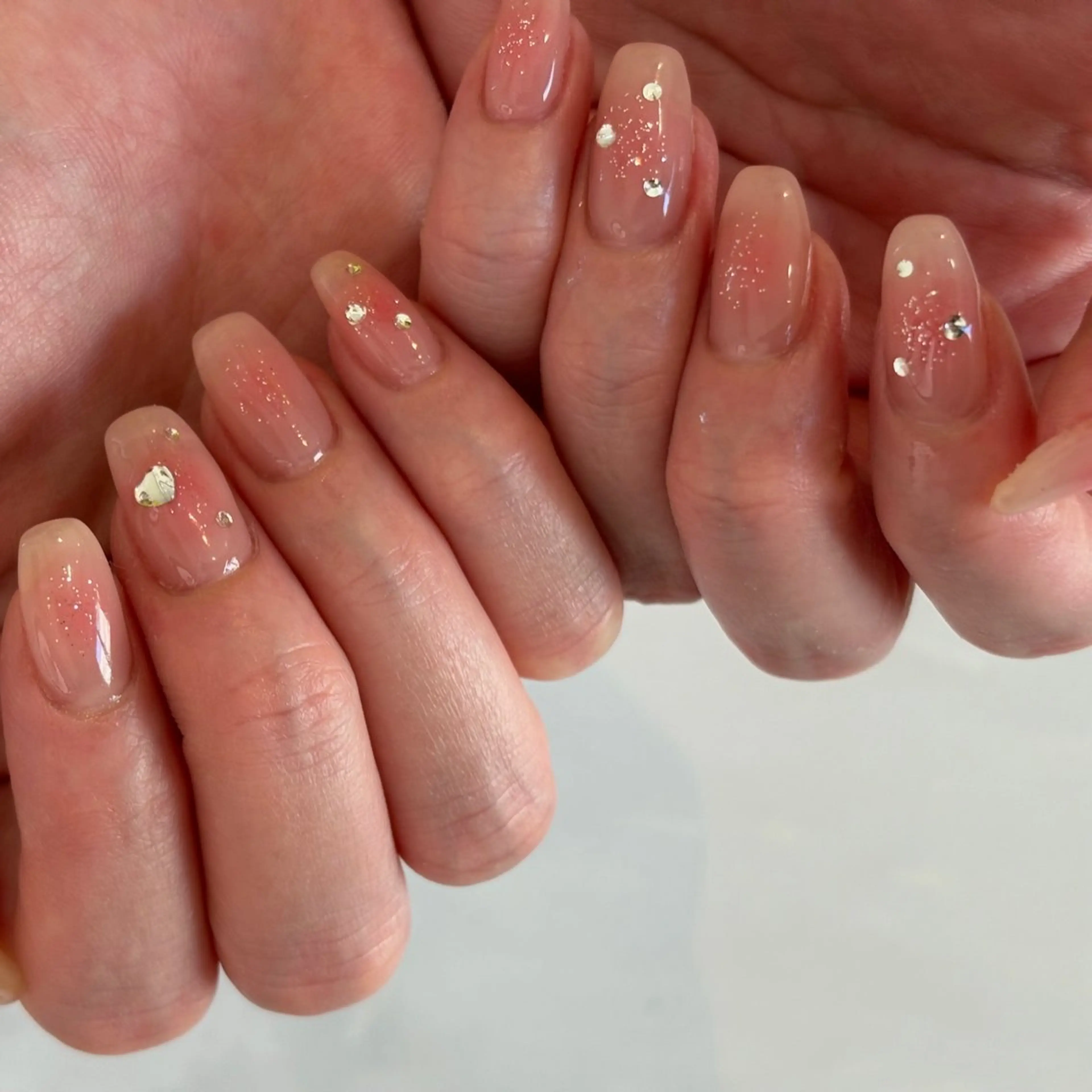 ネイル チークネイル ハンドネイル charme nailのネイルデザイン