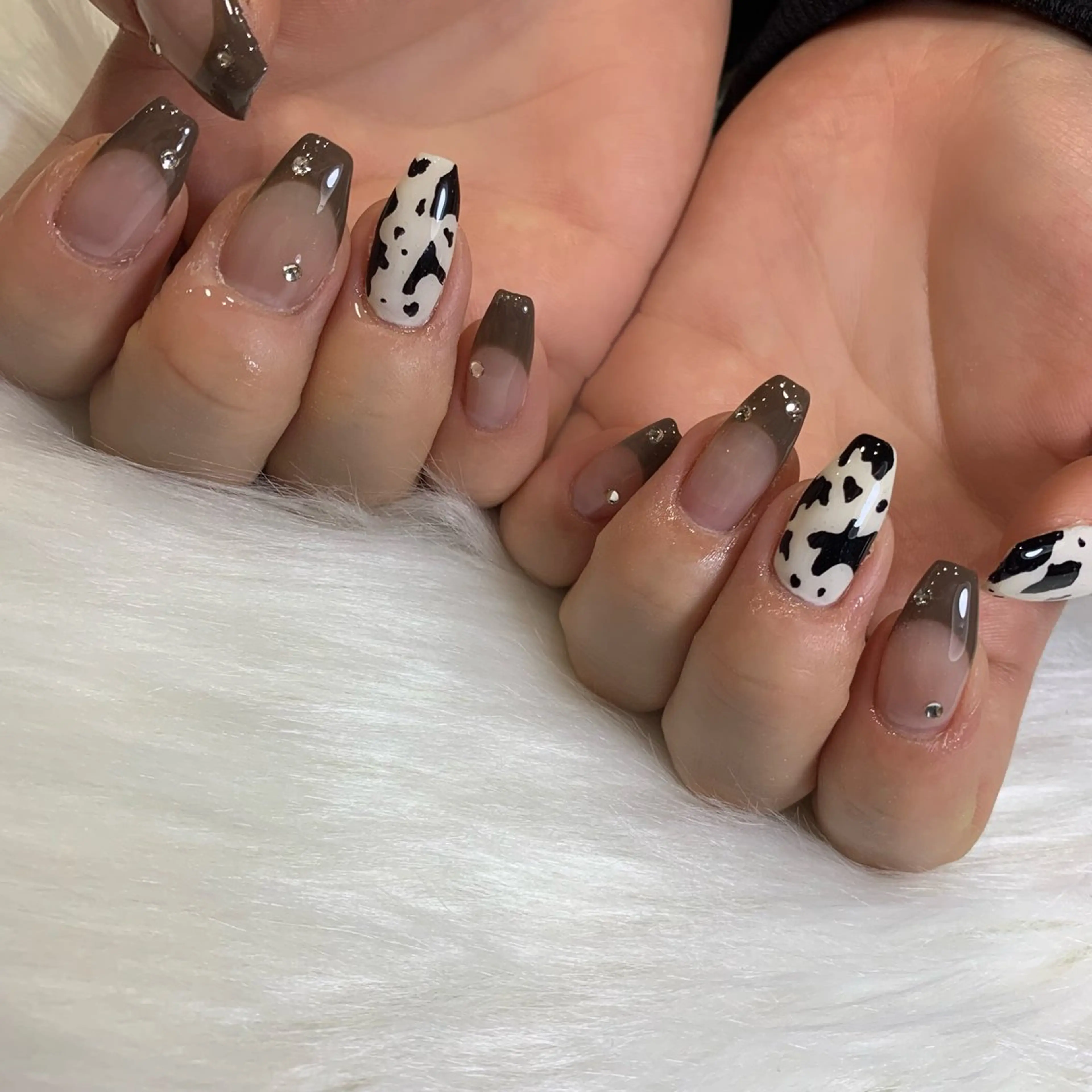 ネイル ハンドネイル Tiara♛ティアラ 山口くるみのネイルデザイン