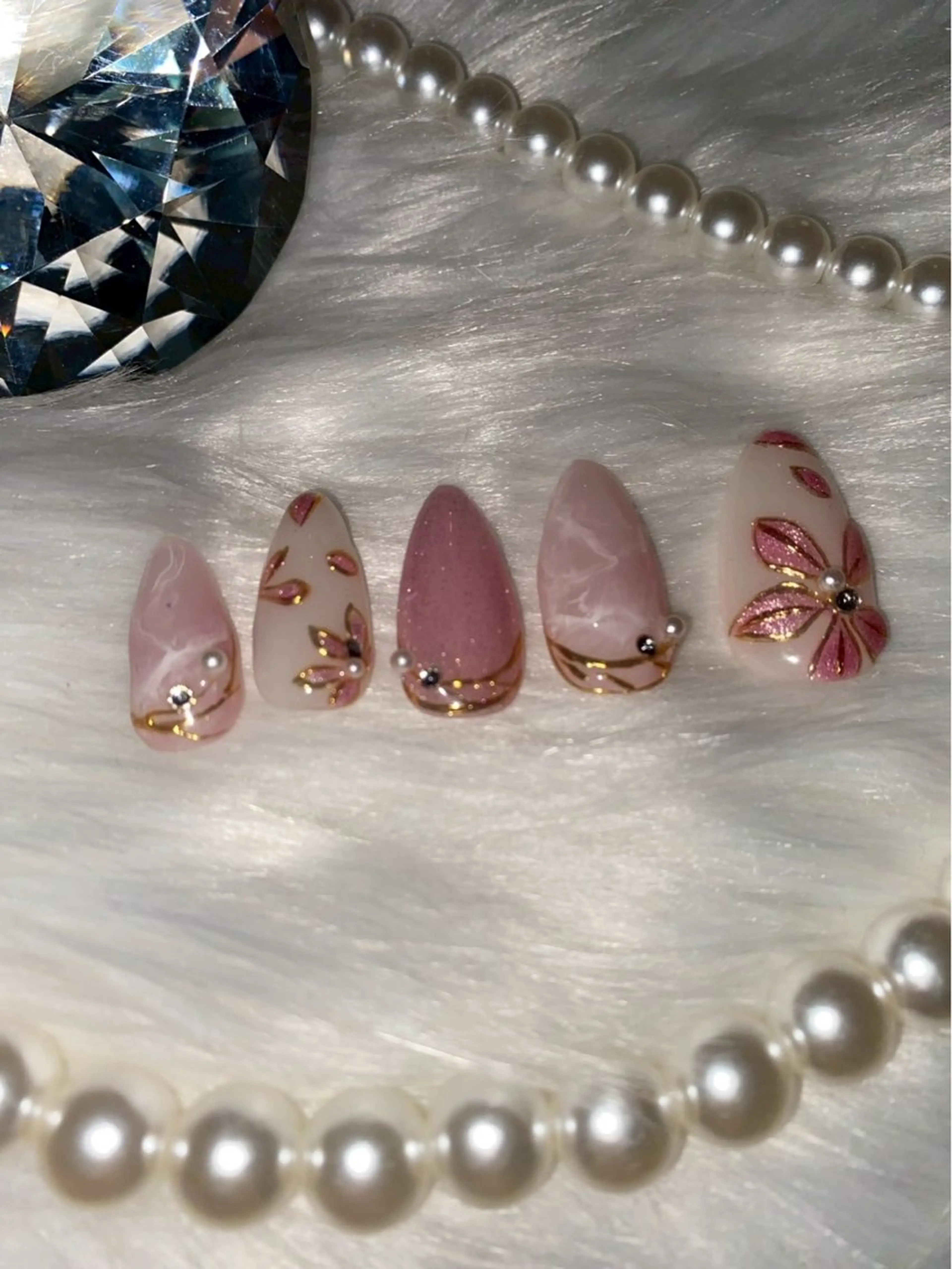 ネイル beauty park partage所属・藤 井のネイルデザイン