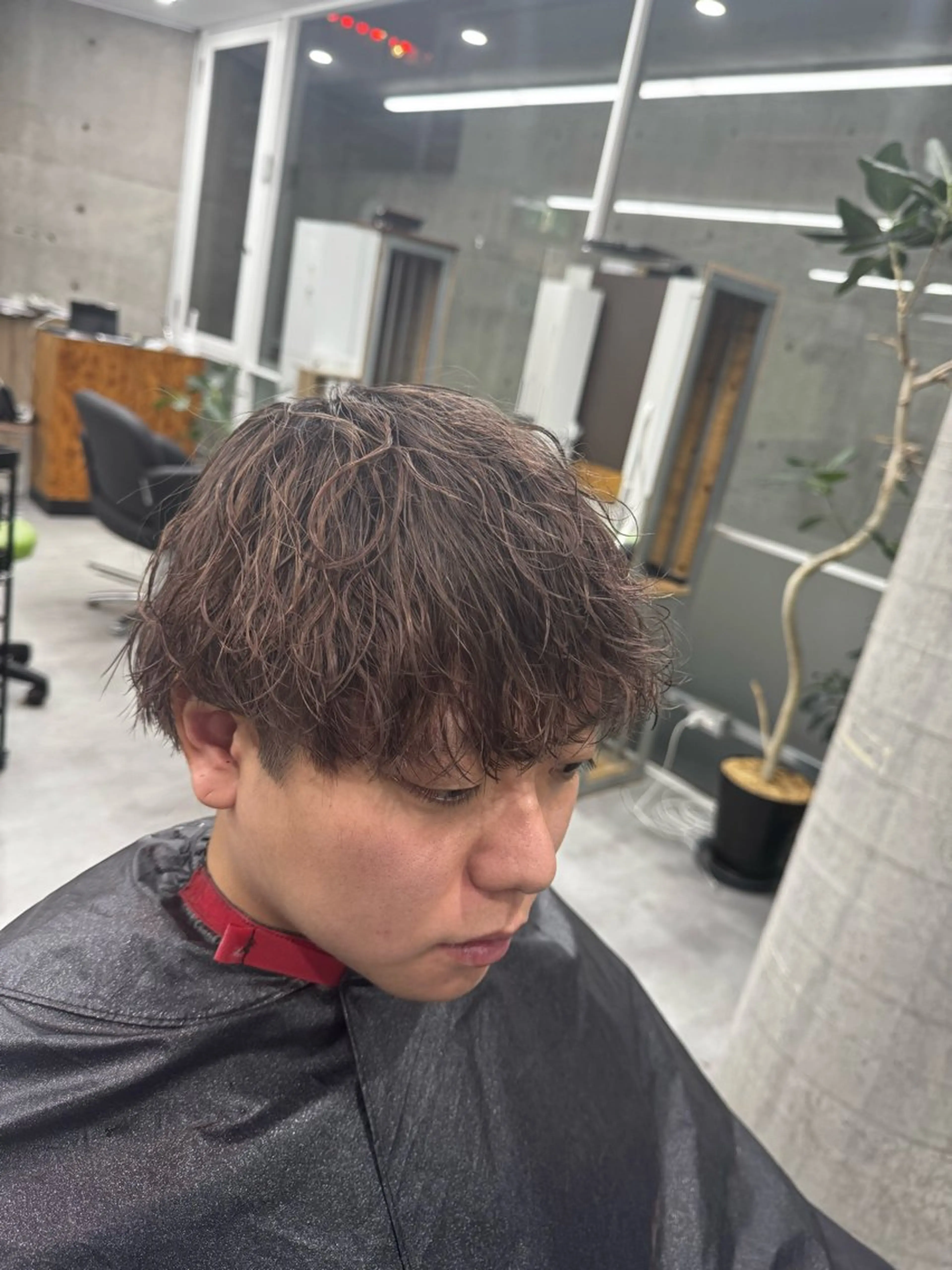 ショート パーマ メンズ メンズパーマ スパイラルパーマ カット パーマ 艶髪✨ブリーチ職人 井手正康のヘアスタイル