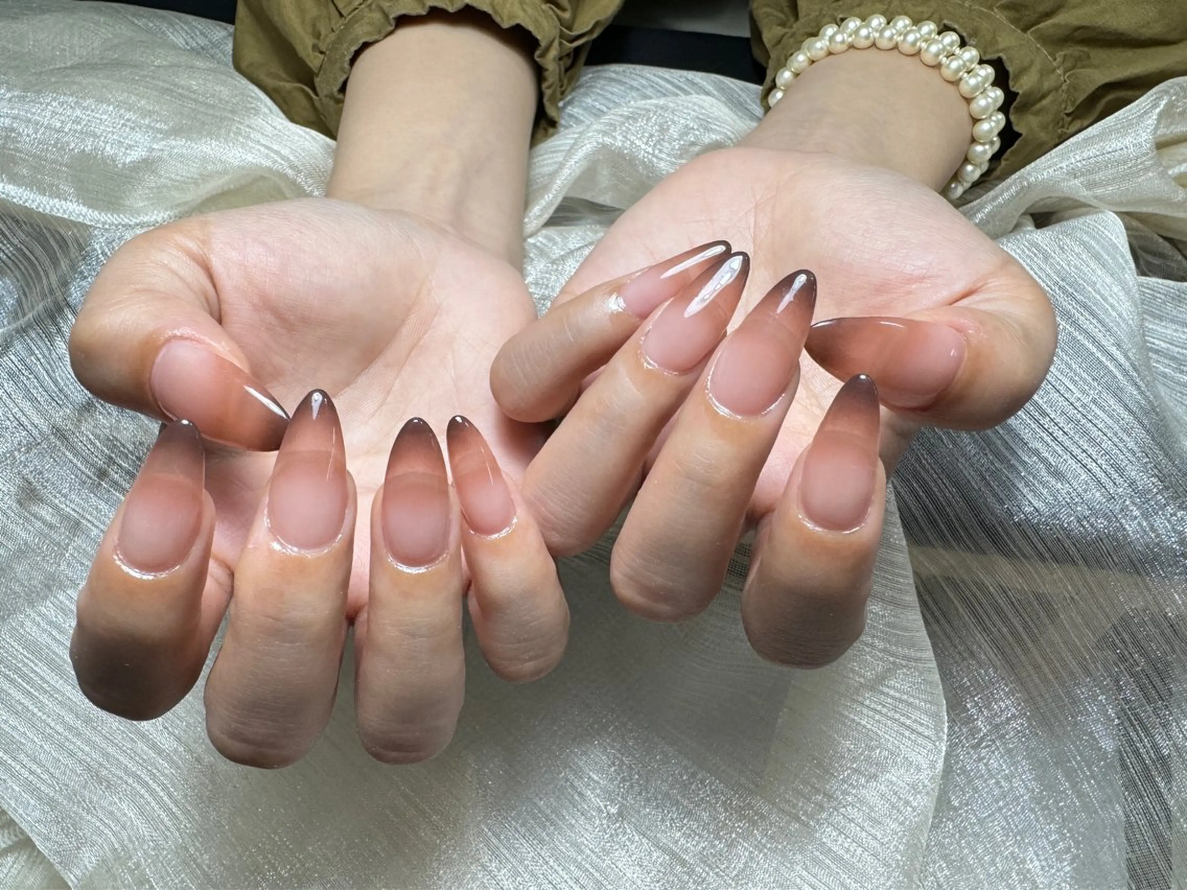 【オフ無料ケア込み】チップ長さだし  カラーグラデーション/フレンチ (ベースあり)¥8500の写真