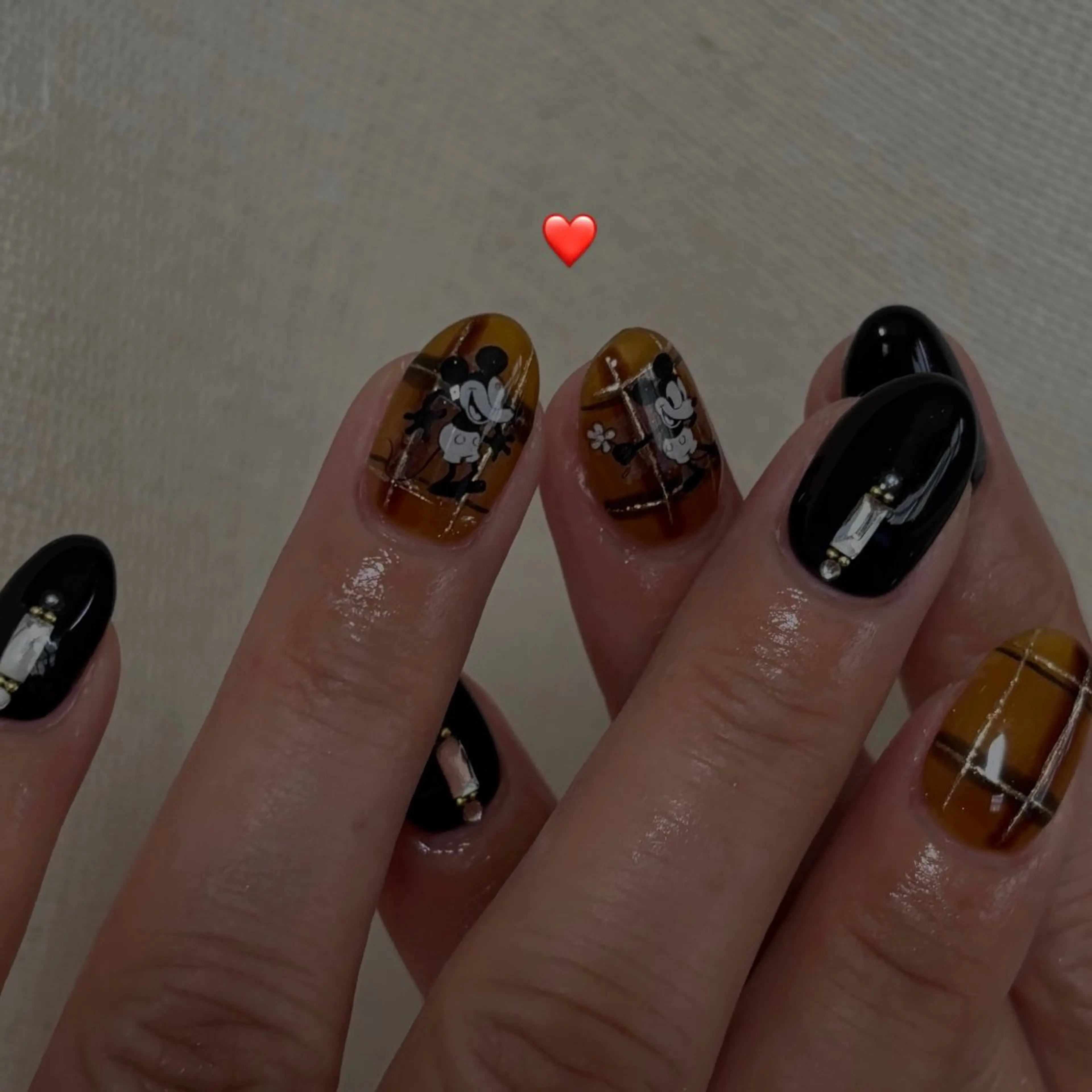 ネイル ハンドネイル 爪塗屋 さんのネイルデザイン