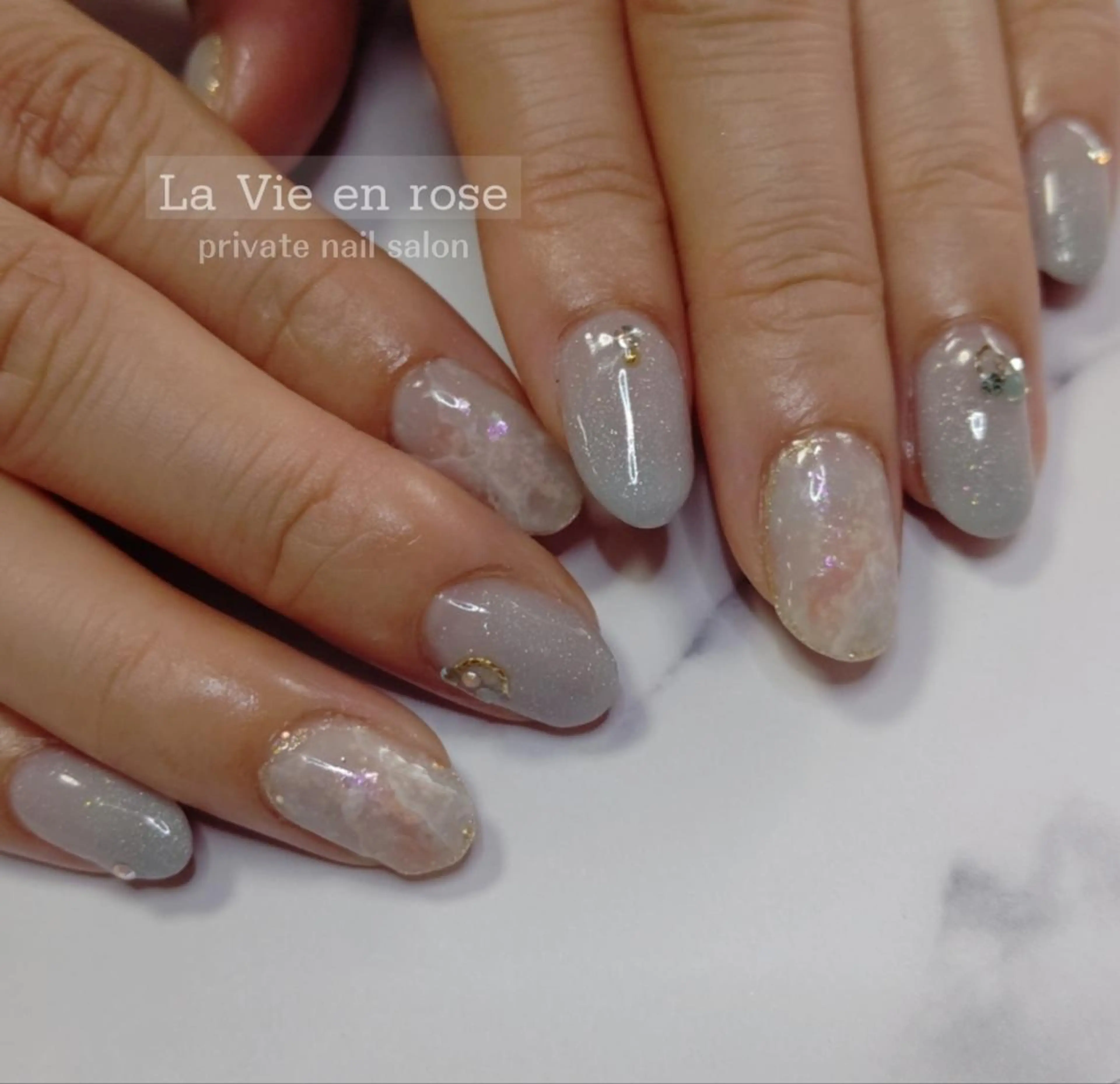 ネイル 大理石ネイル(マーブル) ラヴィアン ローズのネイルデザイン