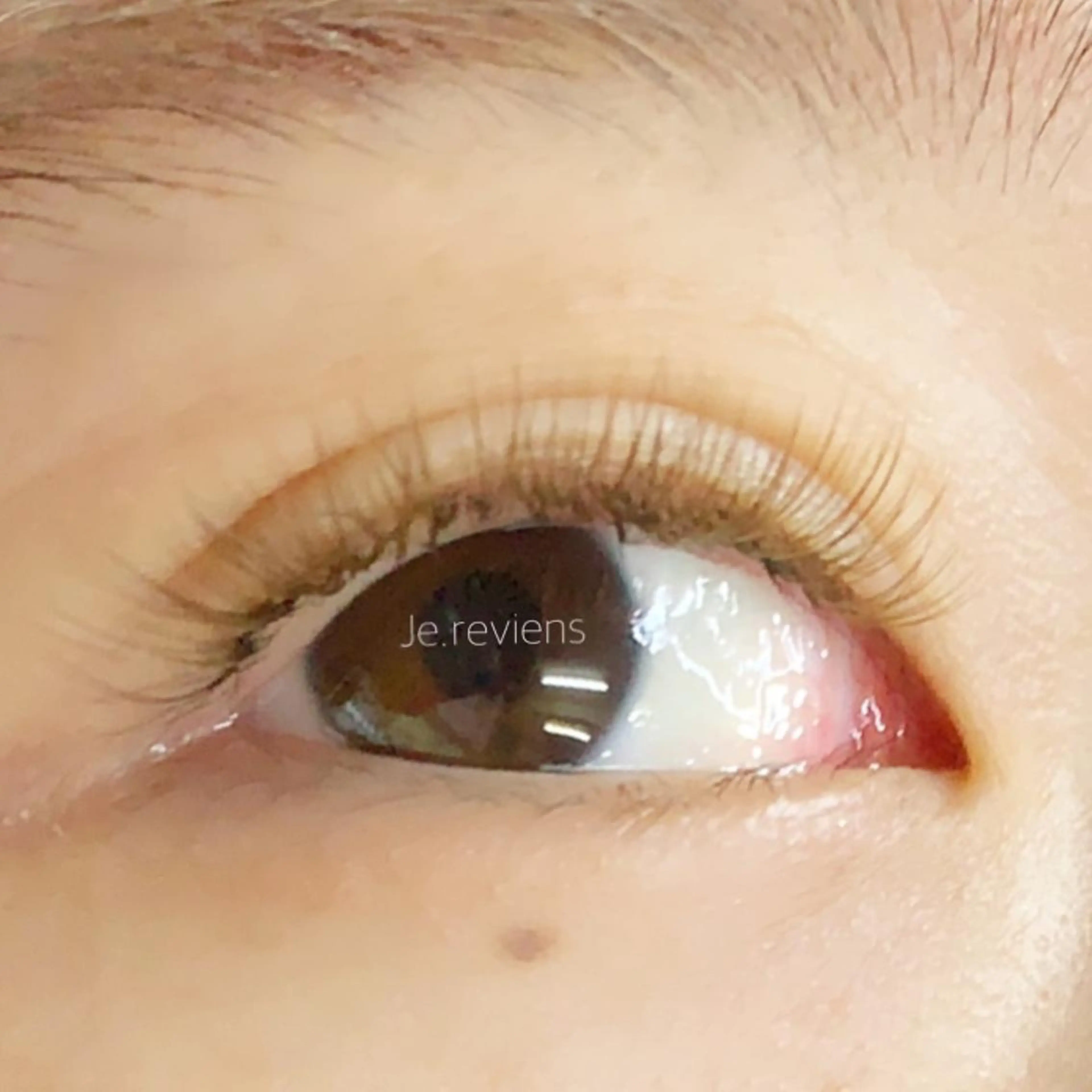 マツエク・マツパ カラーマツエク ジュルビアン美容室所属・ジュルビアン 美容室のエステ・リラクイメージ