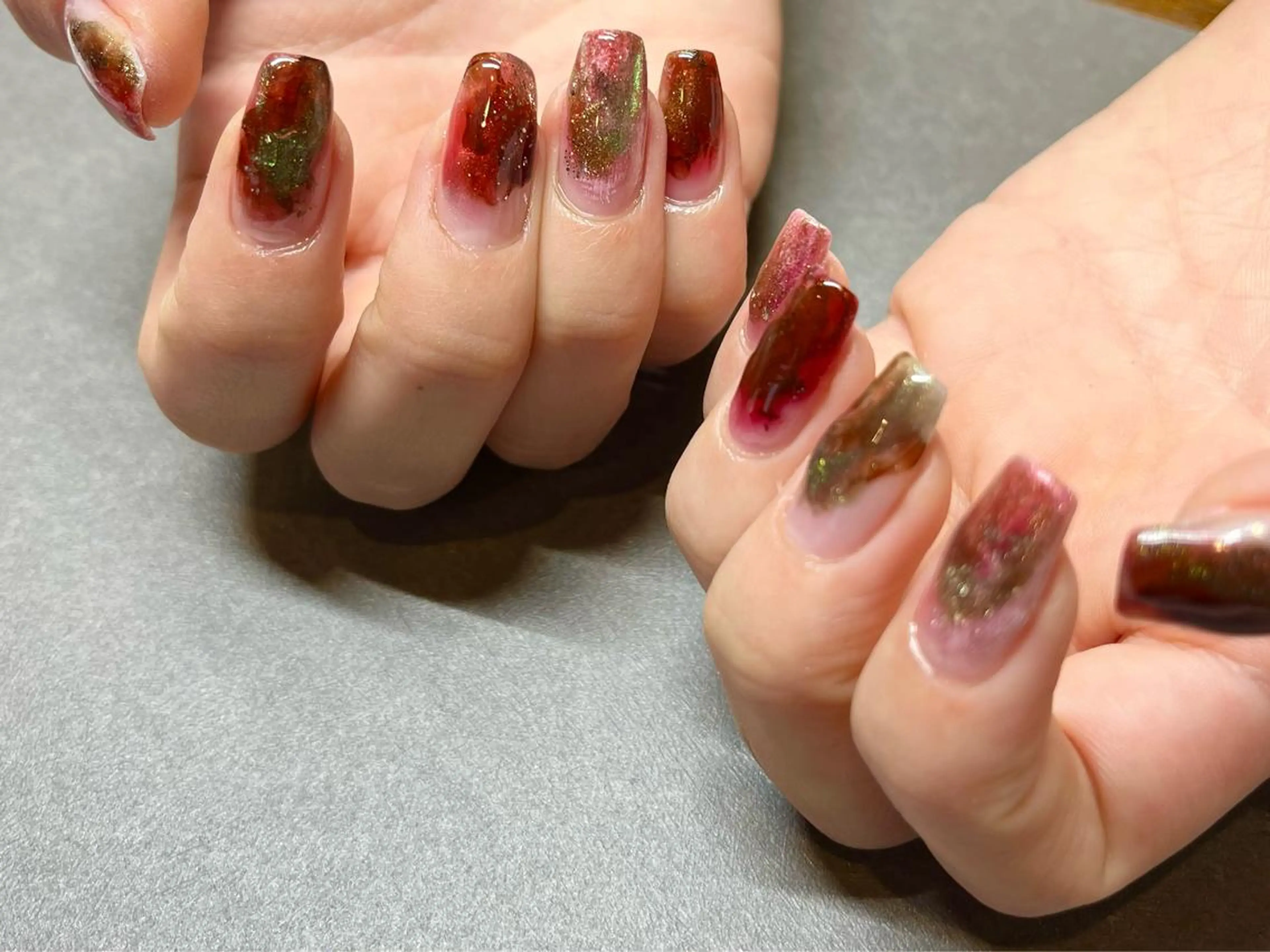 ネイル マグネットネイル ミラーネイル ニュアンスネイル スカルプネイル ハンドネイル 小河 仁美のネイルデザイン