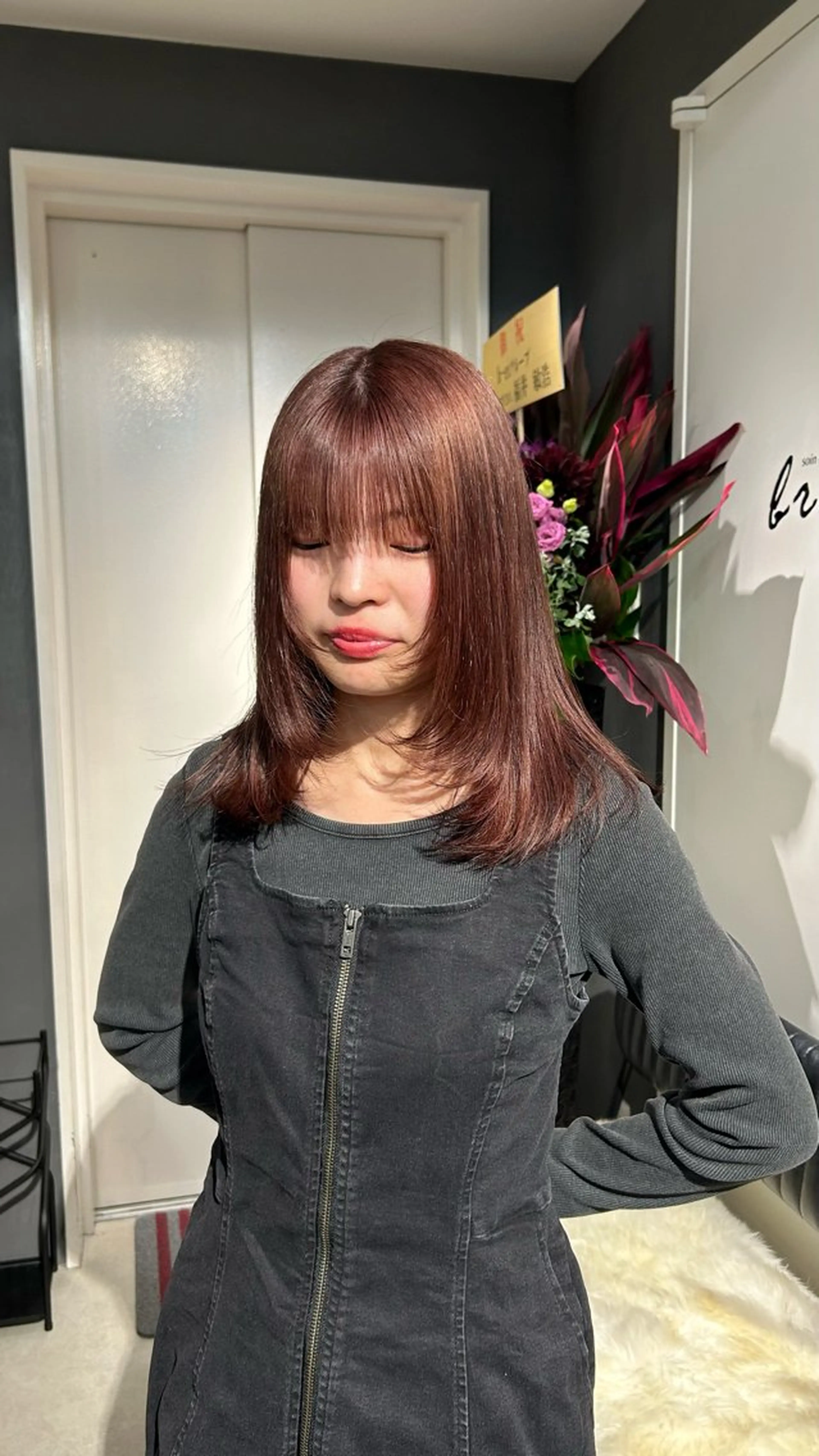 ミディアム えり 堀江/ボブ /艶髪/レイヤーのヘアスタイル