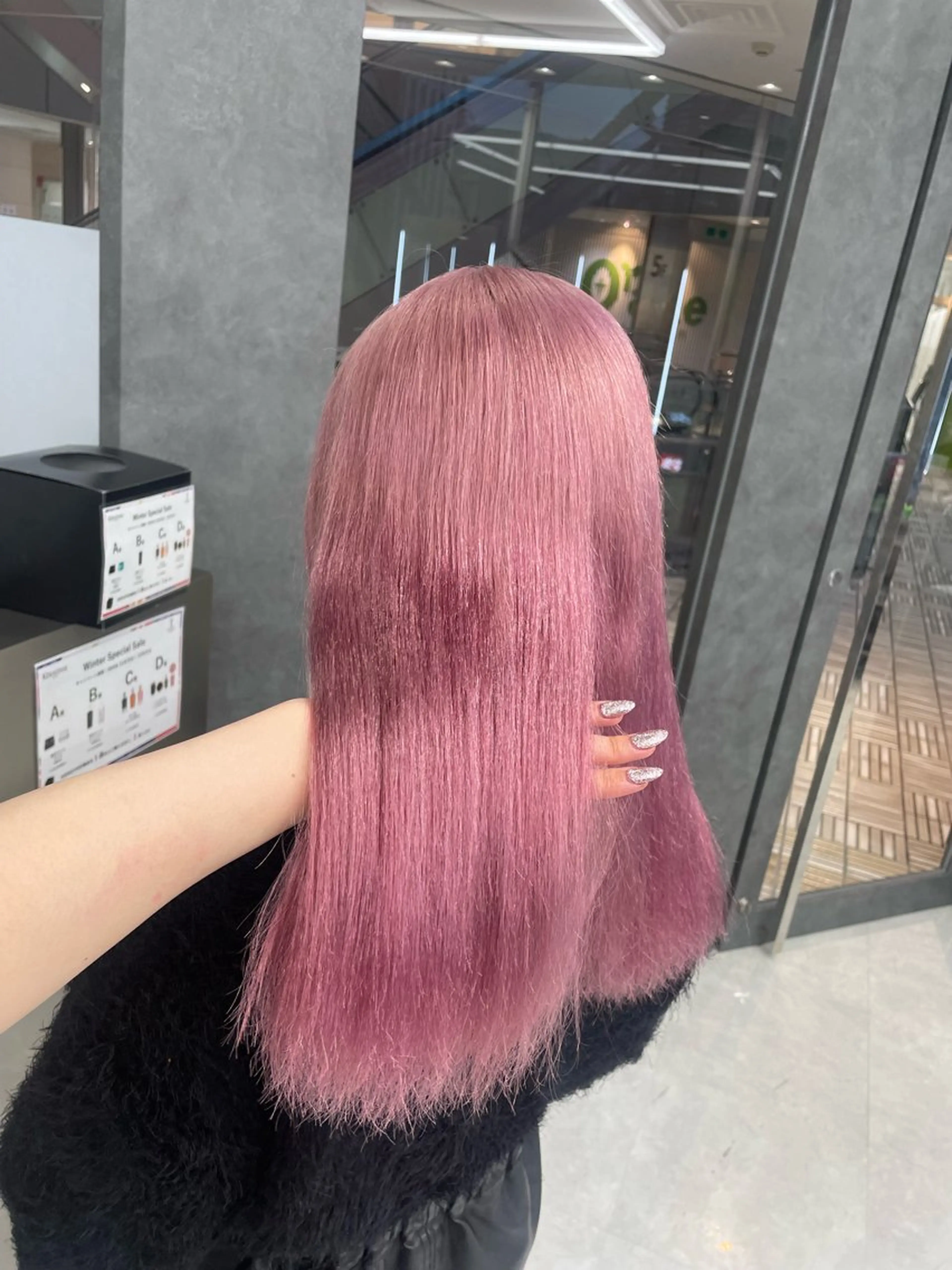 ロング カラー ヘアアレンジ メンズウルフ🐺♡ ブリーチ♡ヘアメ🎀のヘアスタイル