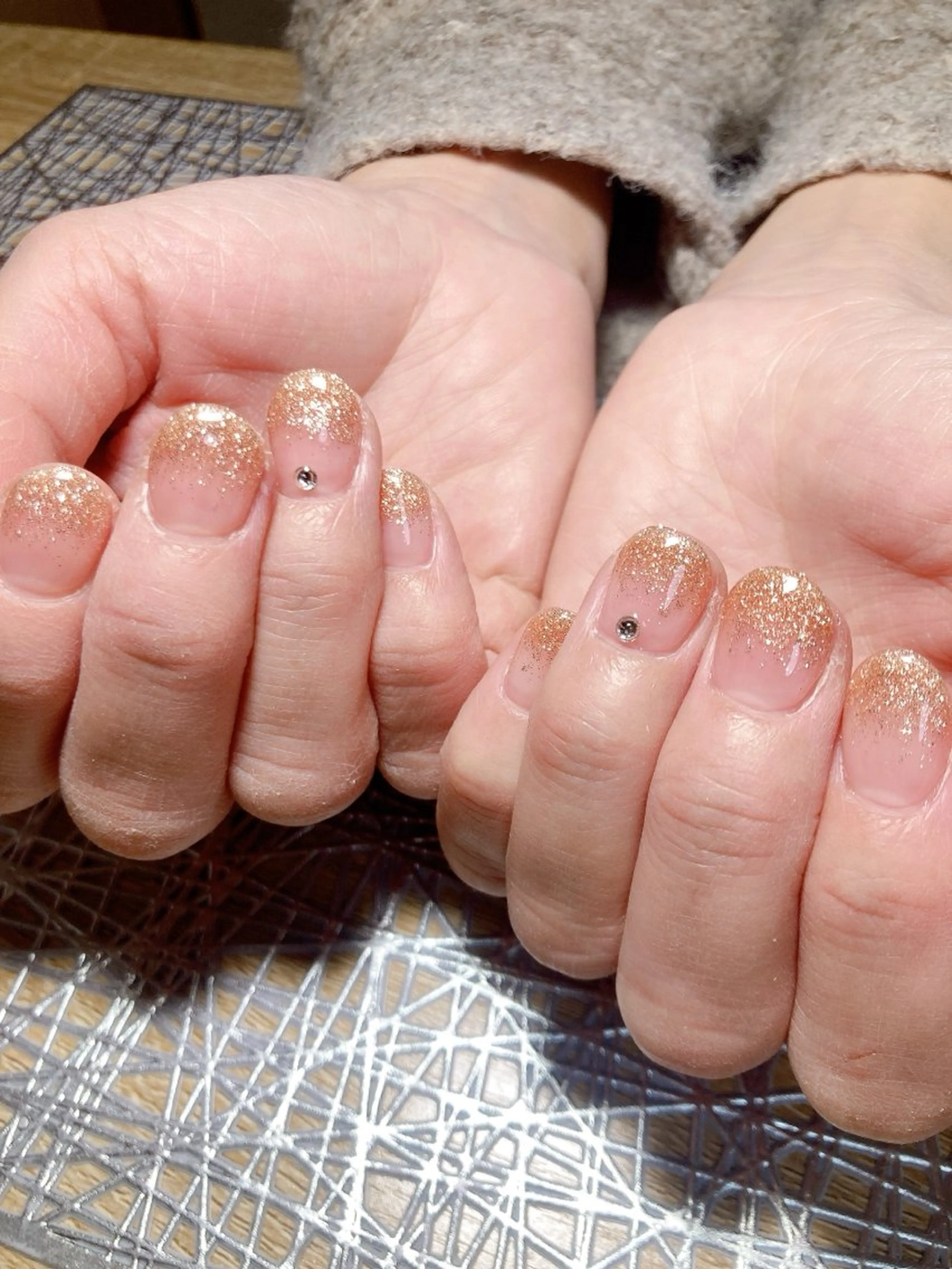 ネイル ECLAT エクラ所属・寺山 千鶴のネイルデザイン