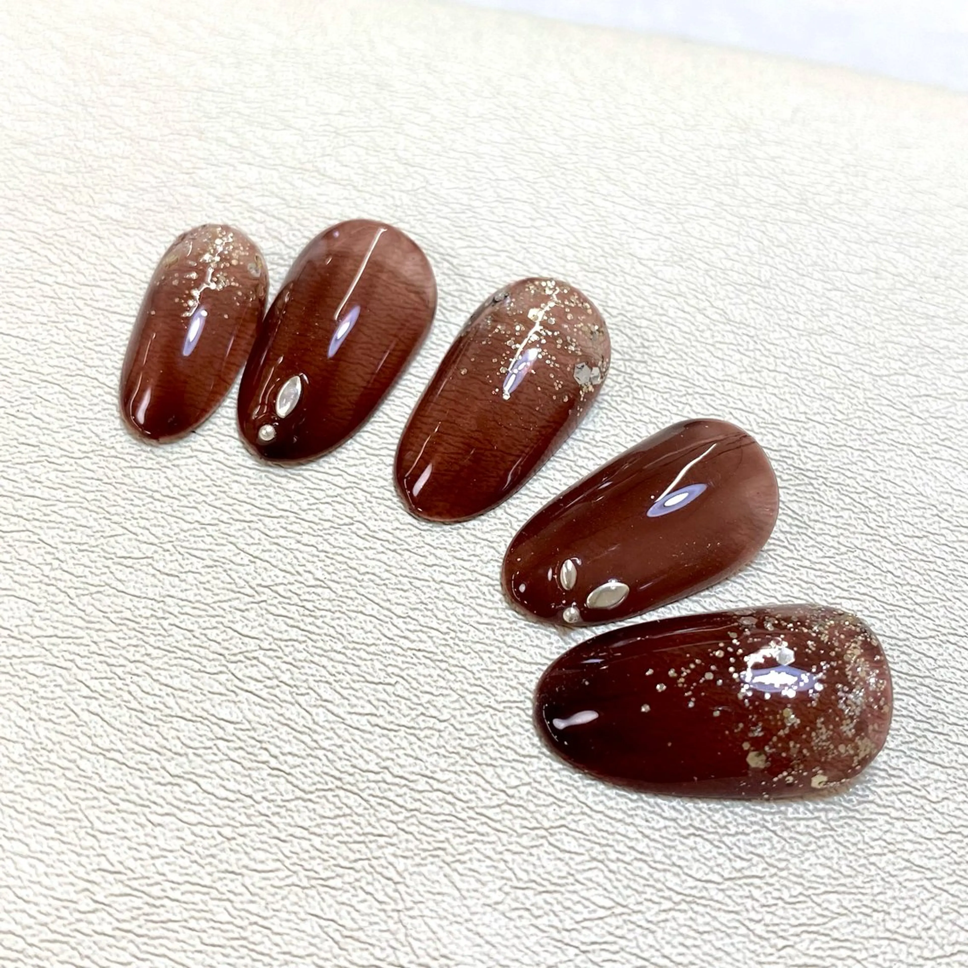 ネイル ブラウン 森田 菜月のネイルデザイン