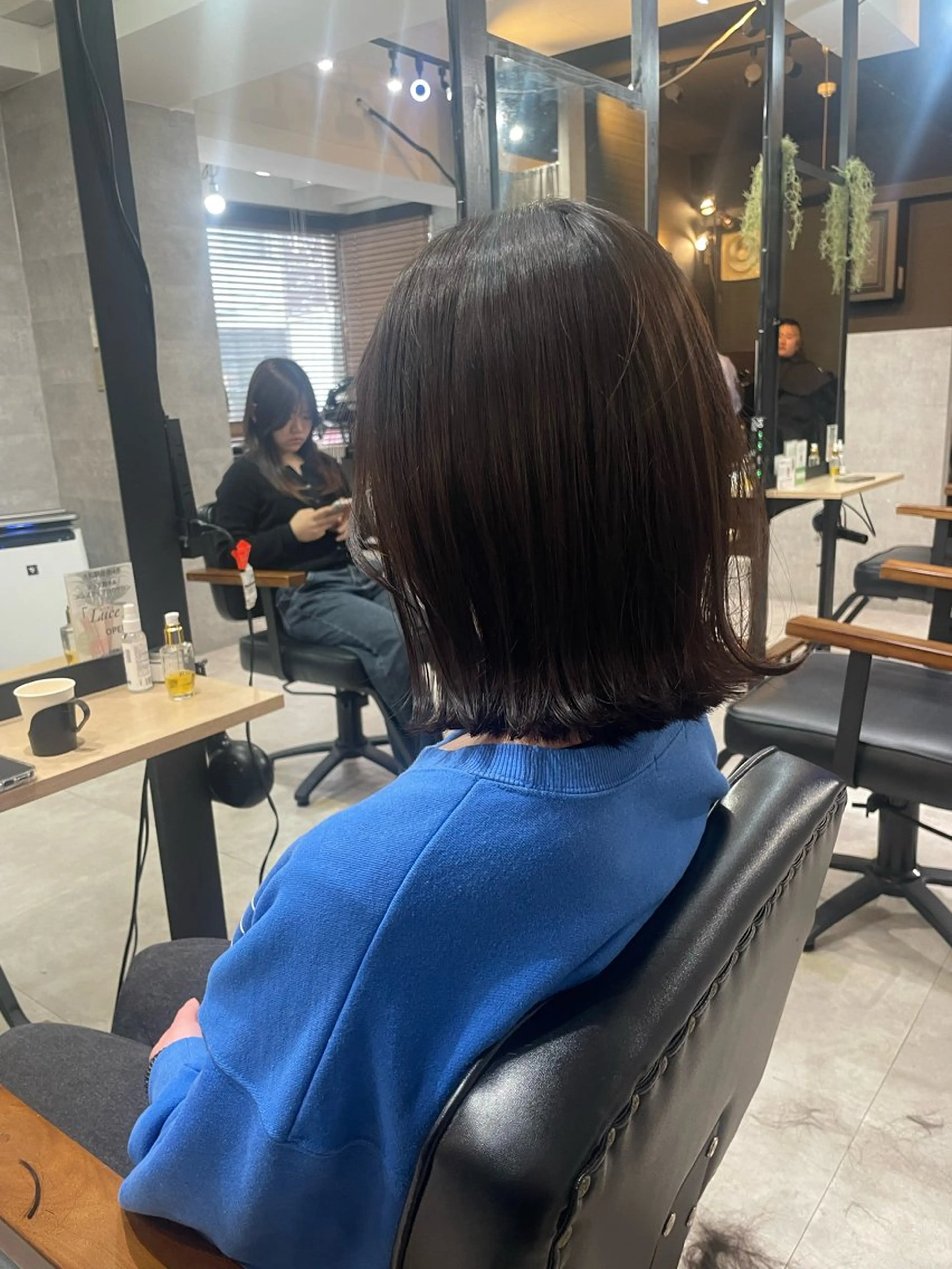 ショート カラー 切りっぱなしボブ ボブ 外ハネヘア カット トリートメント 〘 ROSSO〙 yunonのヘアスタイル