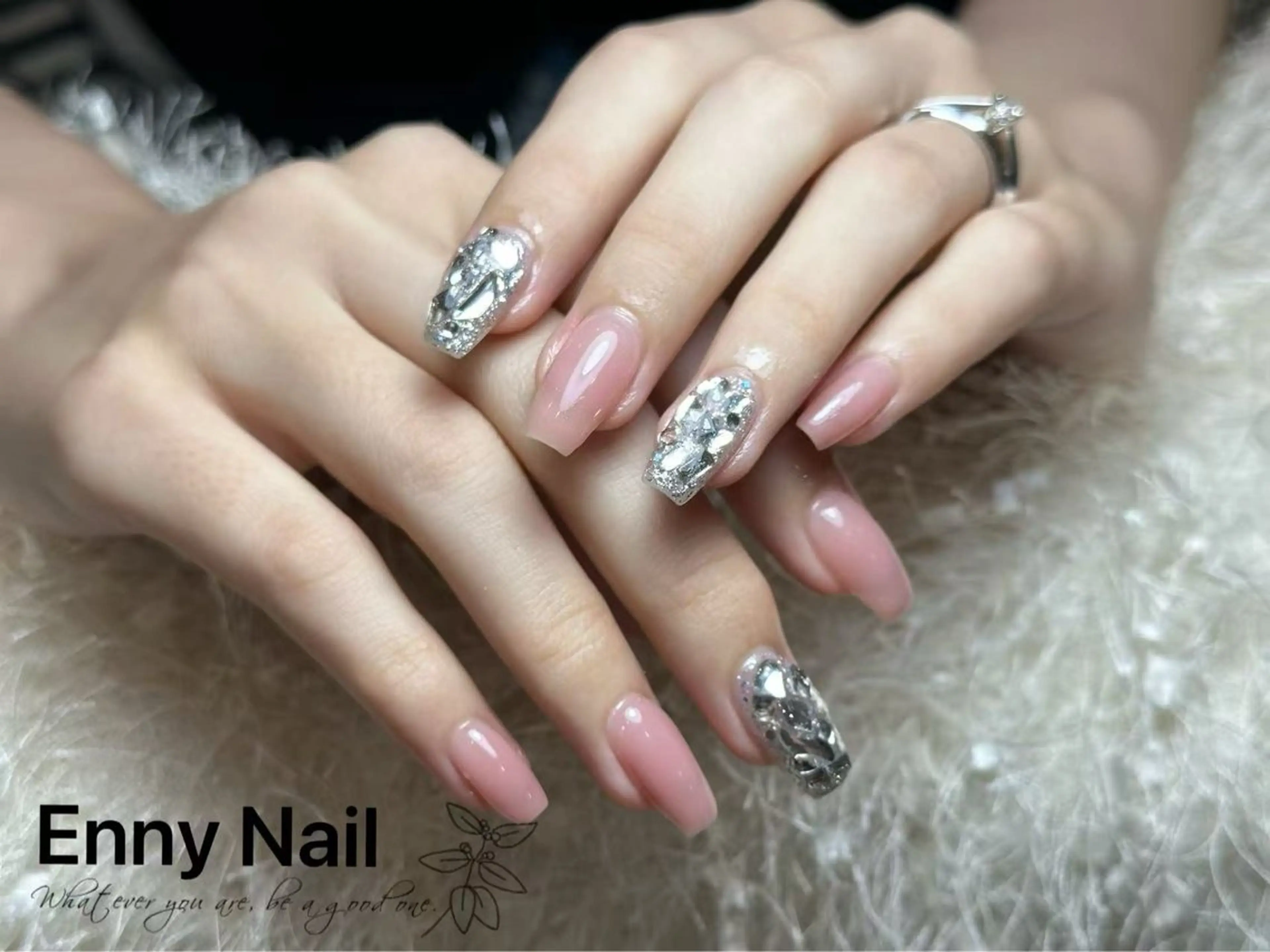 ネイル チークネイル フットネイル フレンチネイル ジェルネイル ガラスフレンチ Nailsalon Ennyのネイルデザイン