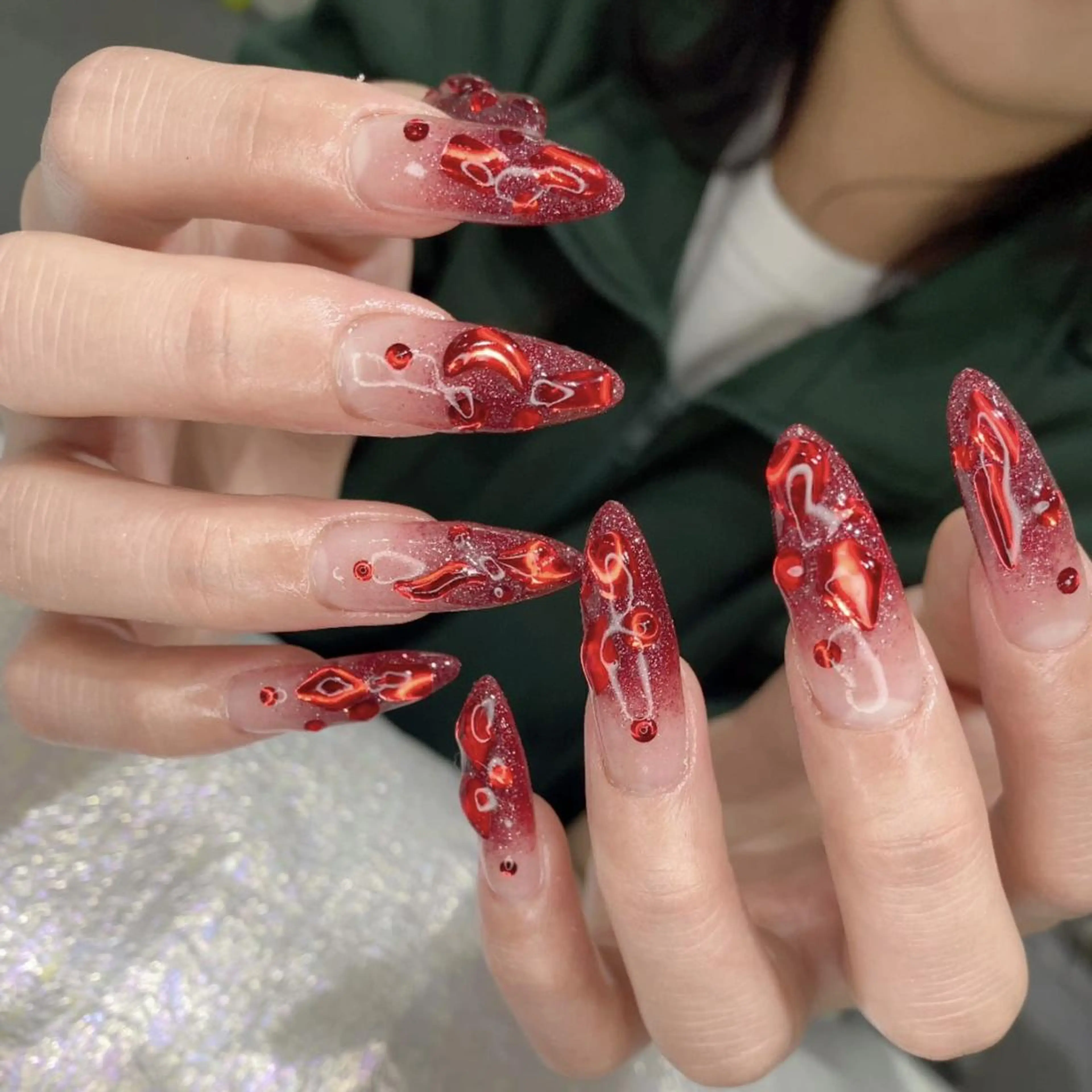 ネイル ネイルチップ Queens PUPUのネイルデザイン