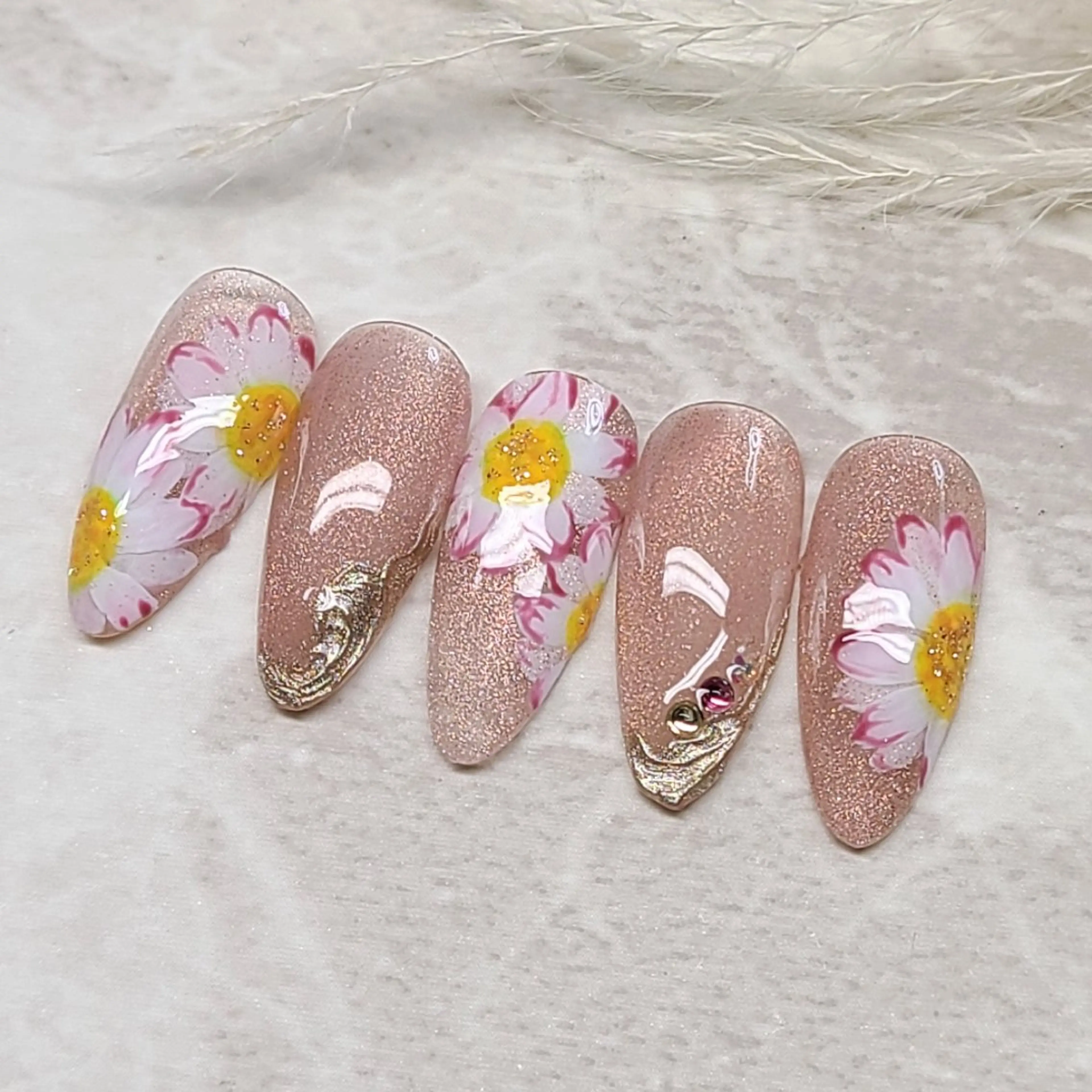 ネイル 春ネイル ワンホンネイル Nail  Ai    のネイルデザイン