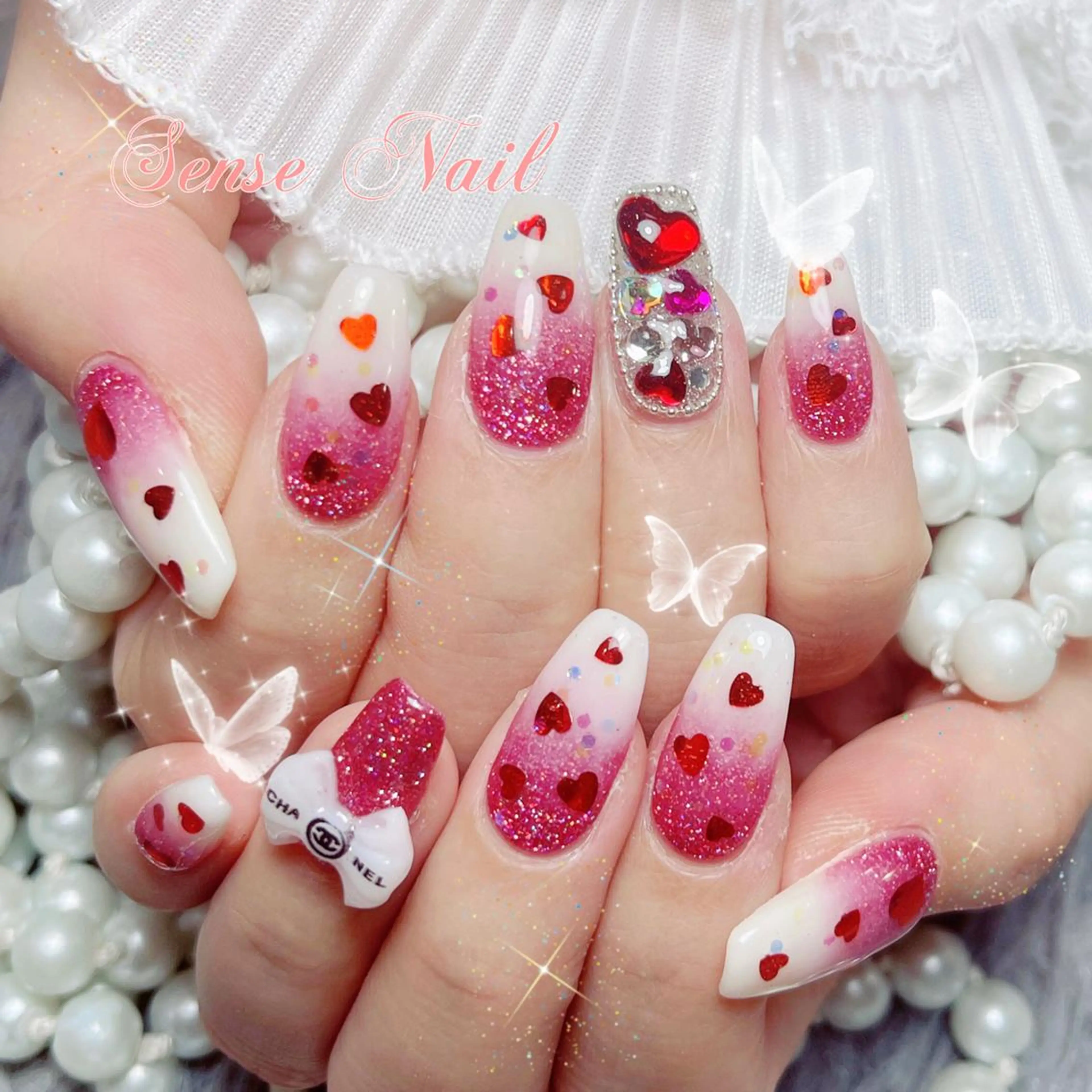 ネイル Kurieitibu 🍬Byu~tīのネイルデザイン