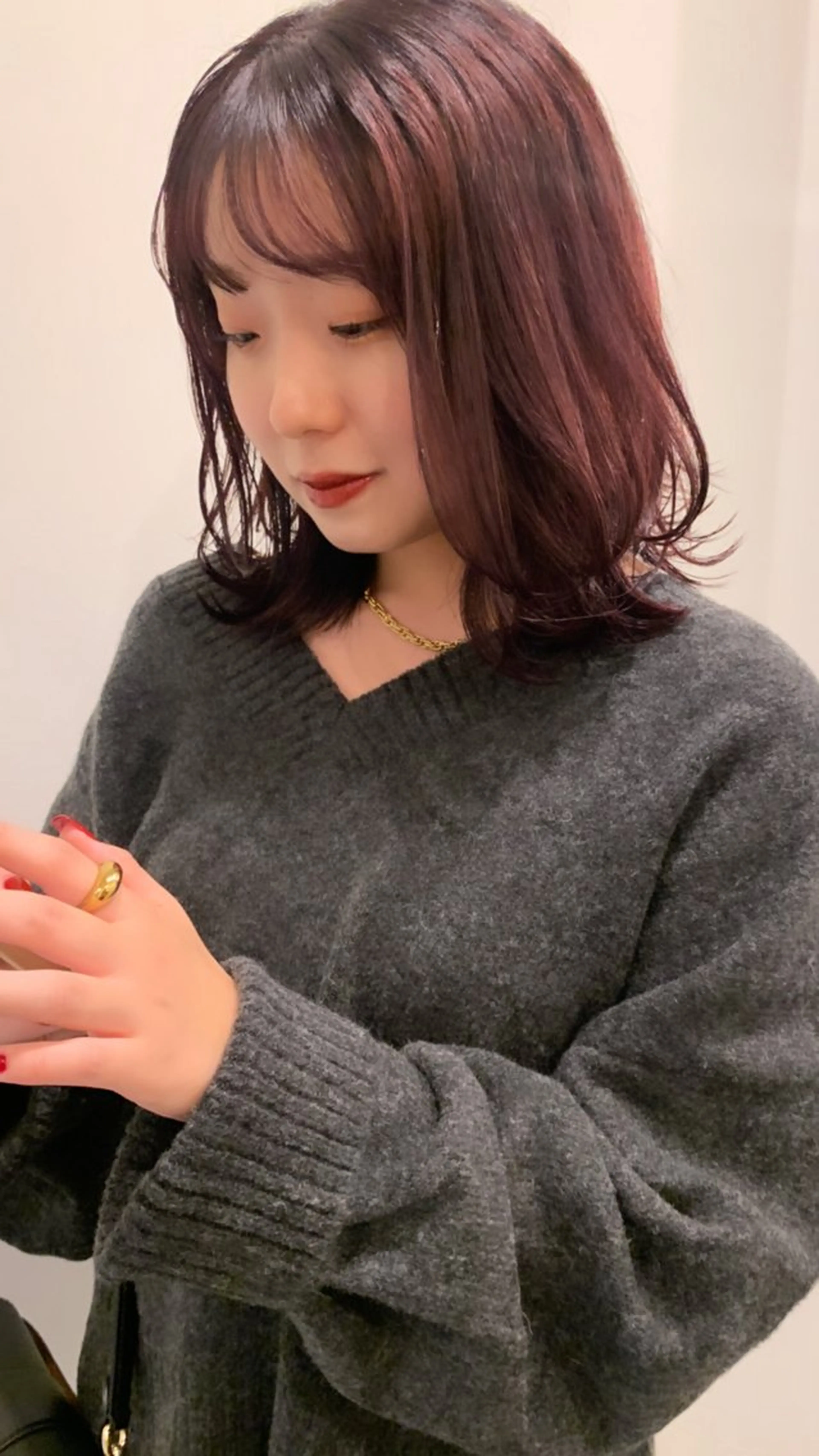 ミディアム カラー レッドカラー レイヤーカット カット ヘアカラー トリートメント 落合希 Olivebeigeのヘアスタイル