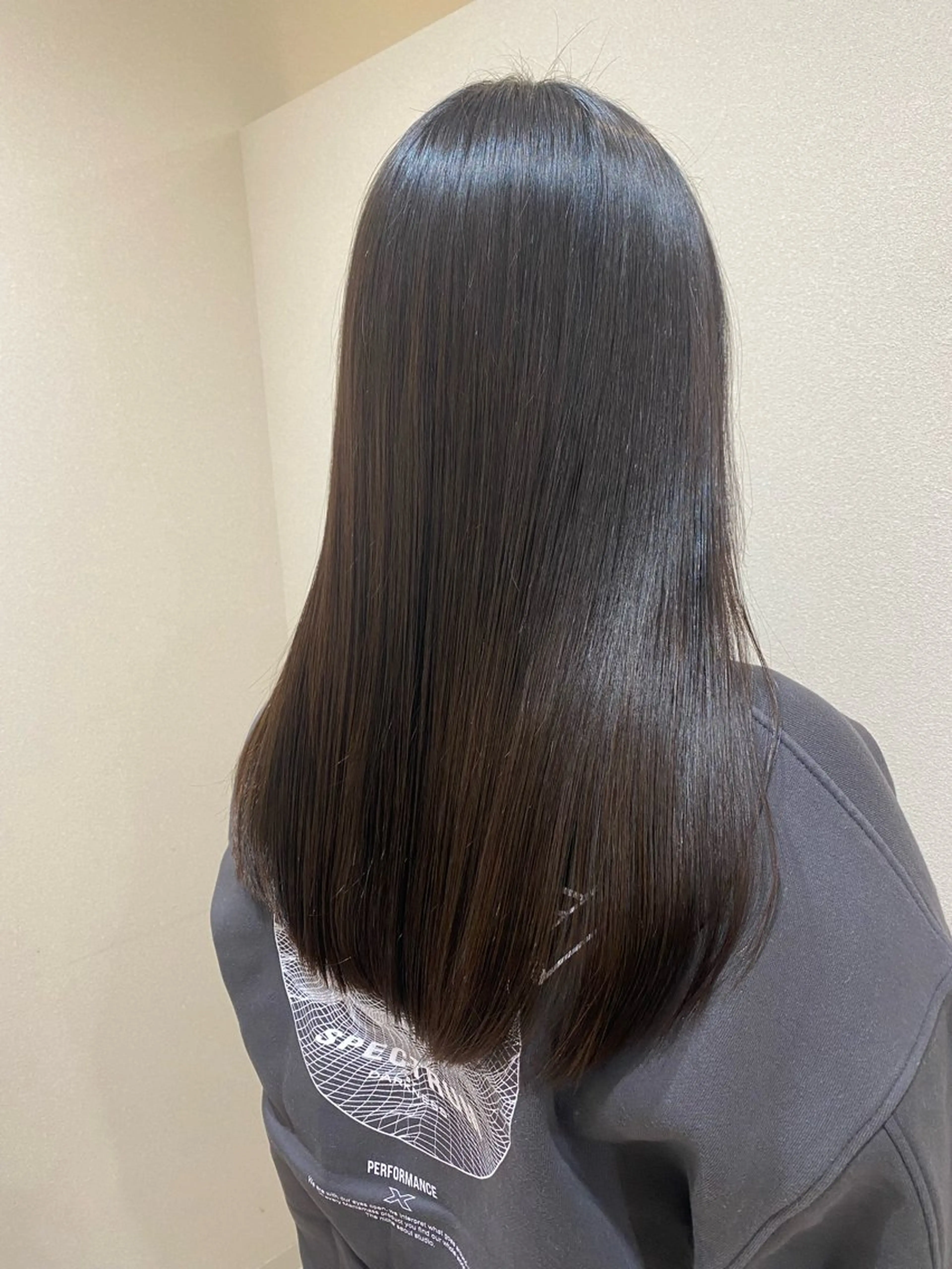 ロング カット 縮毛矯正 トリートメント 🌿縮毛矯正/ 髪質改善🌿コバヤシのヘアスタイル