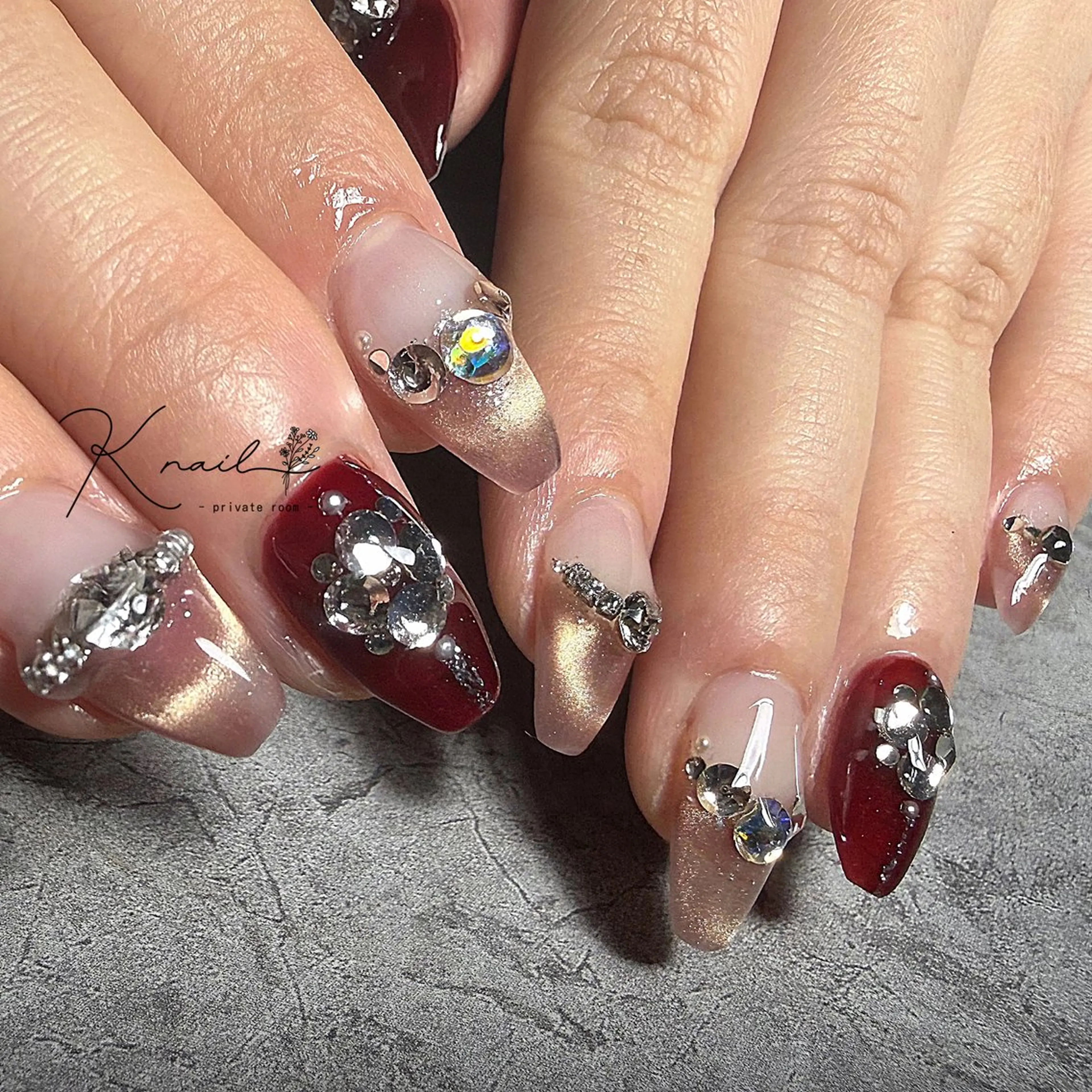 ミディアム 王 雅文のネイルデザイン