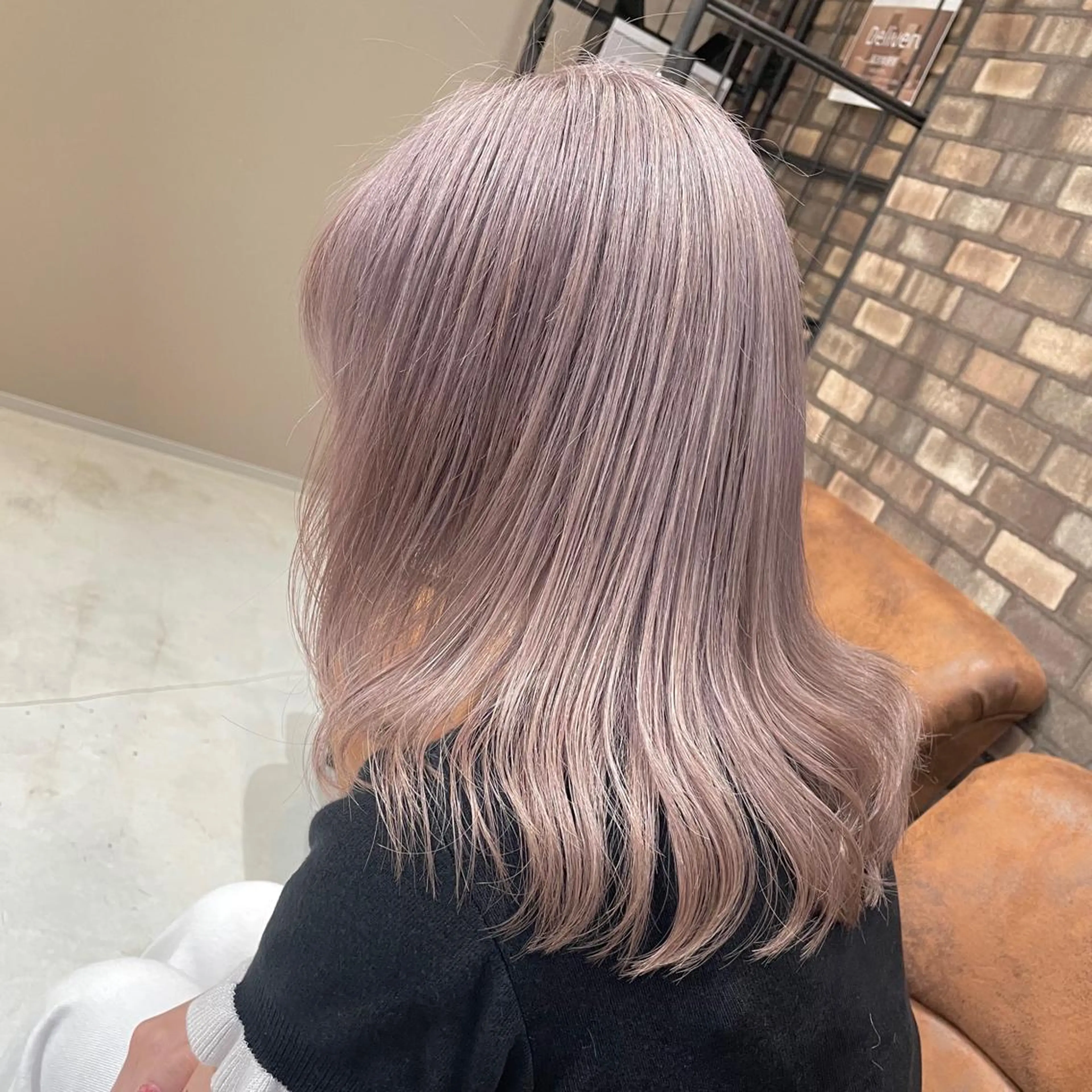 ミディアム カット ヘアカラー トリートメント N° jillva ♦️川端裕司♦️のヘアスタイル