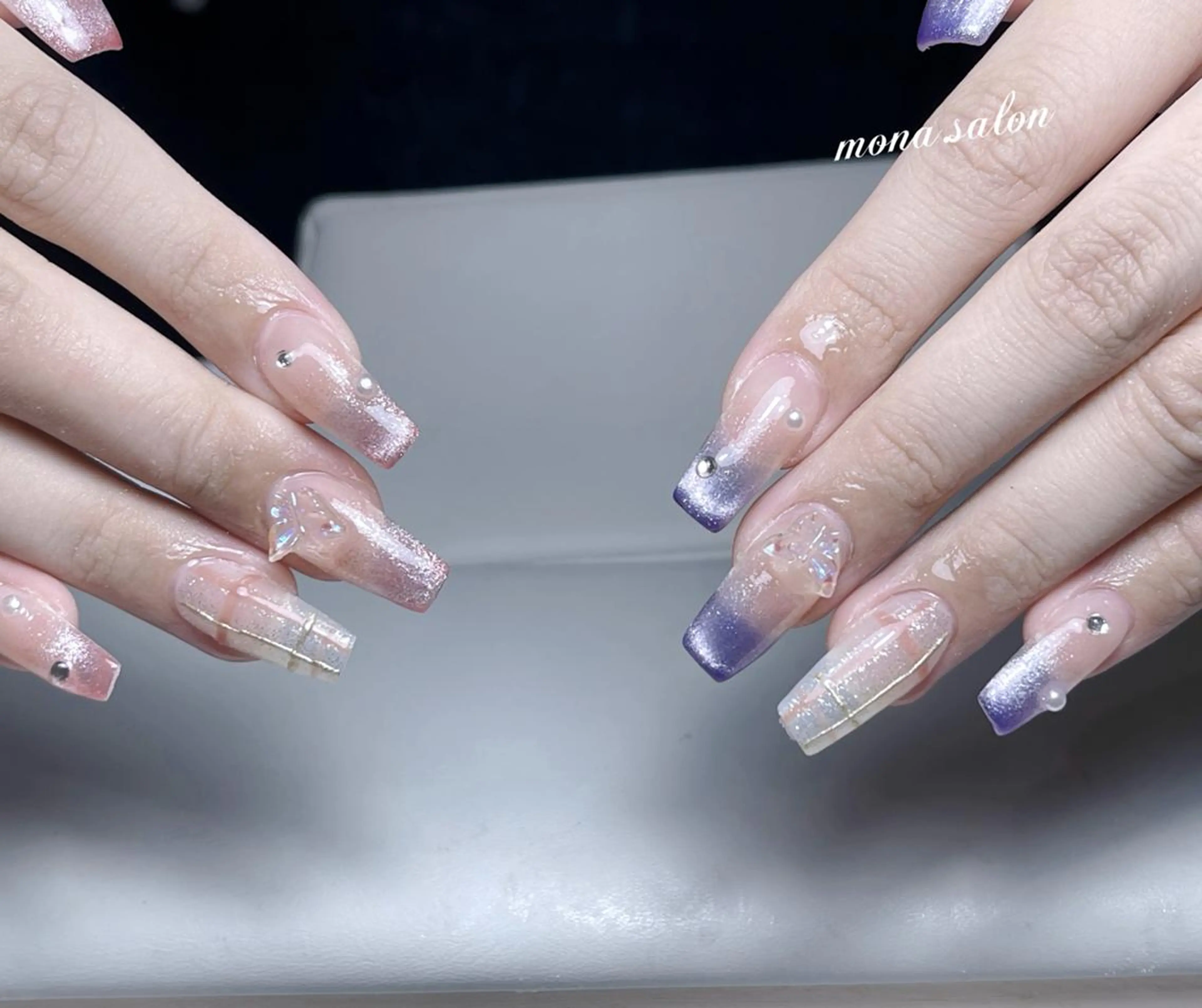 ネイル ハンドネイル モナ& ナナのネイルデザイン