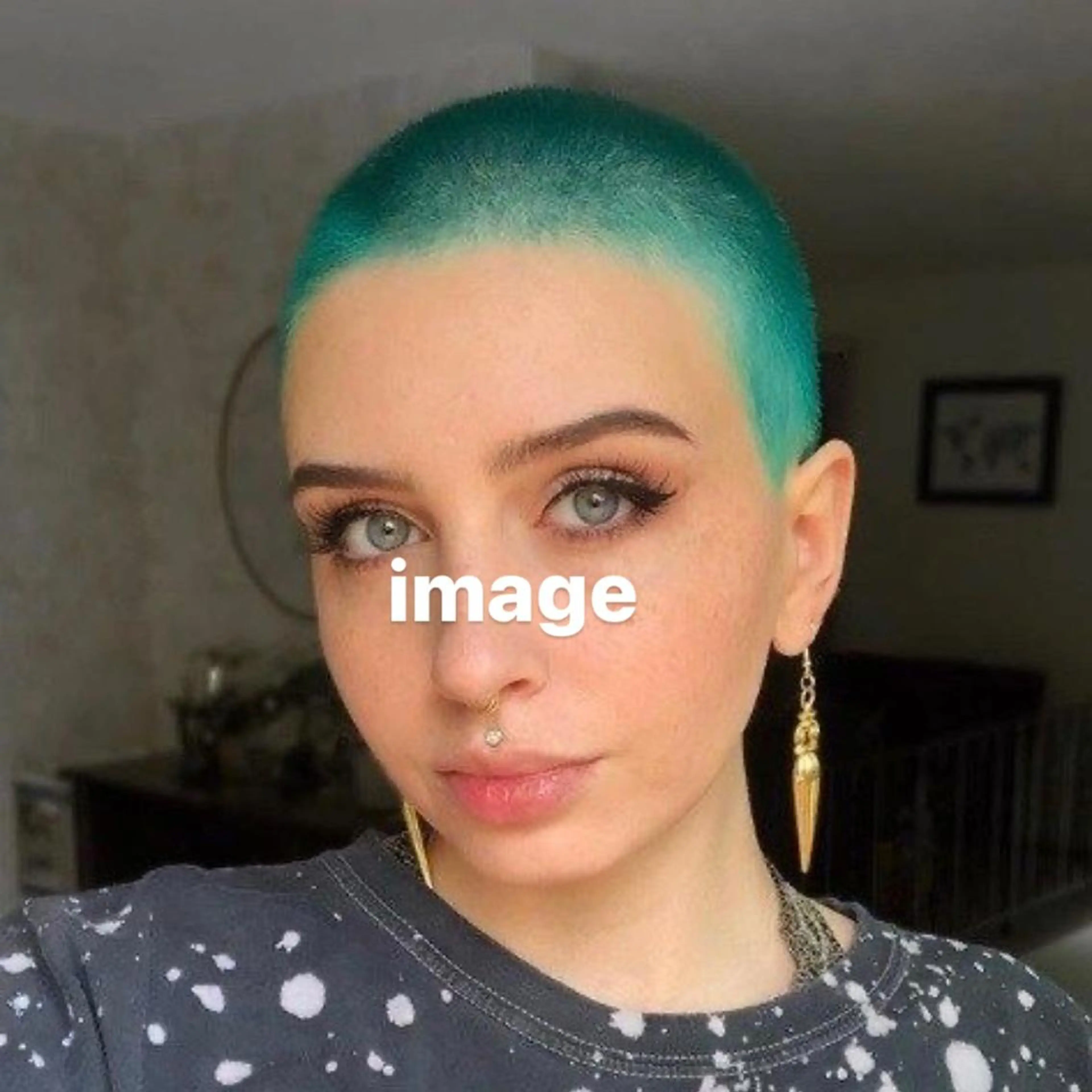 ショート カラー fifth所属・センターパート／マッ シュ／パーマ　あさみのヘアスタイル