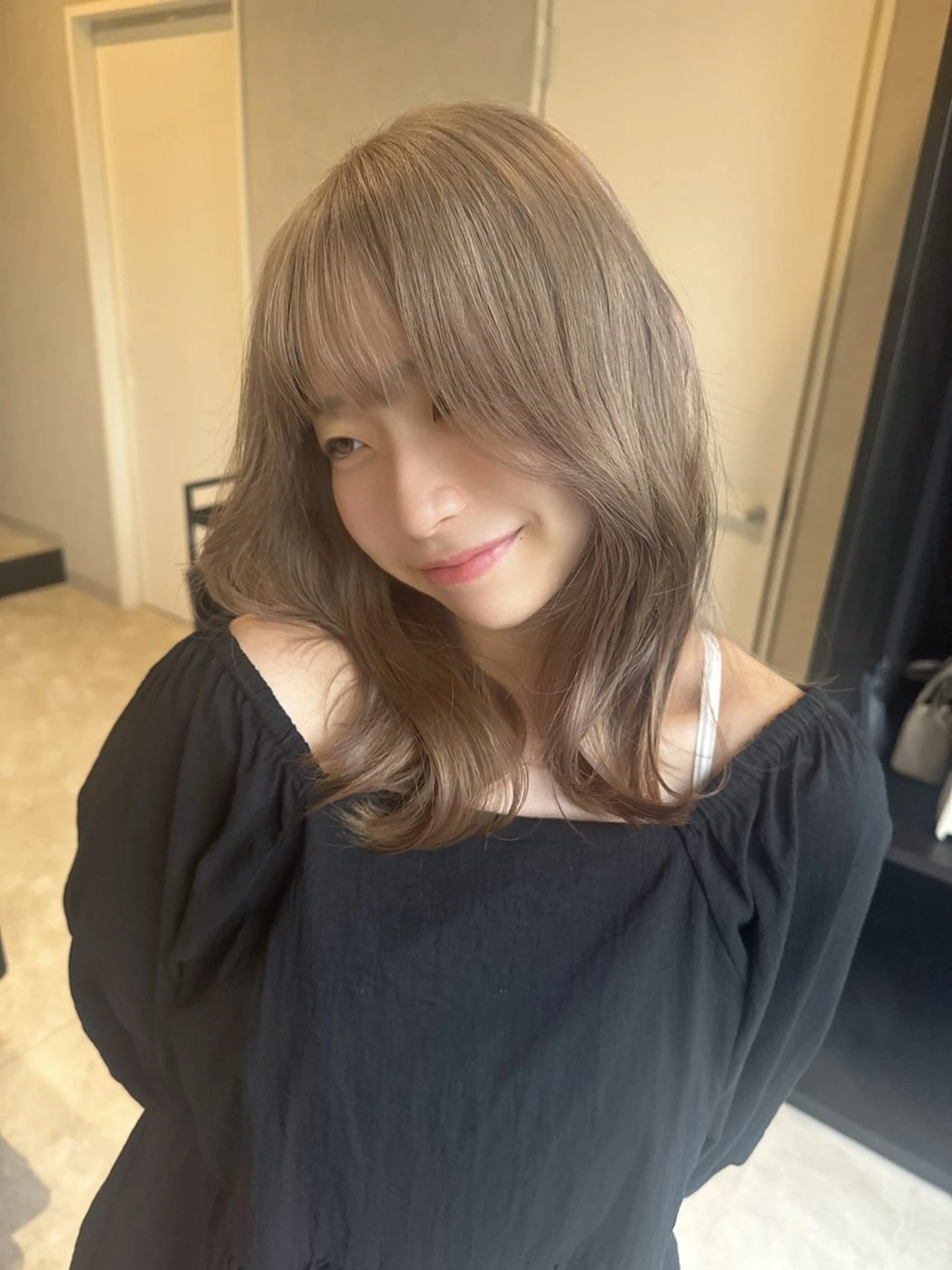 ミディアム カラー カット ヘアカラー 透明カラー/レイヤー misaki °＊のヘアスタイル