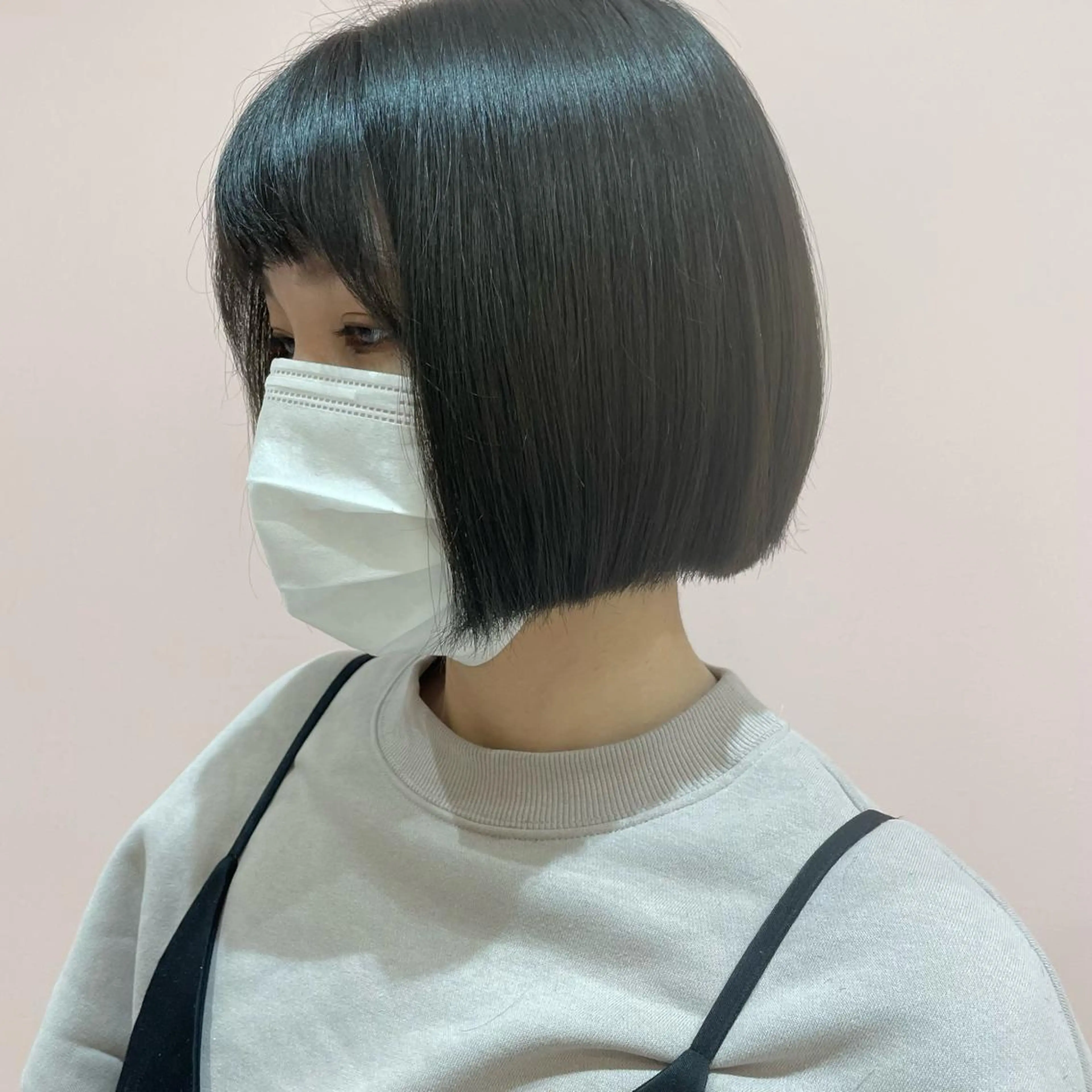 ショート カラー レイヤーカット/ ハイトーンchimiのヘアスタイル