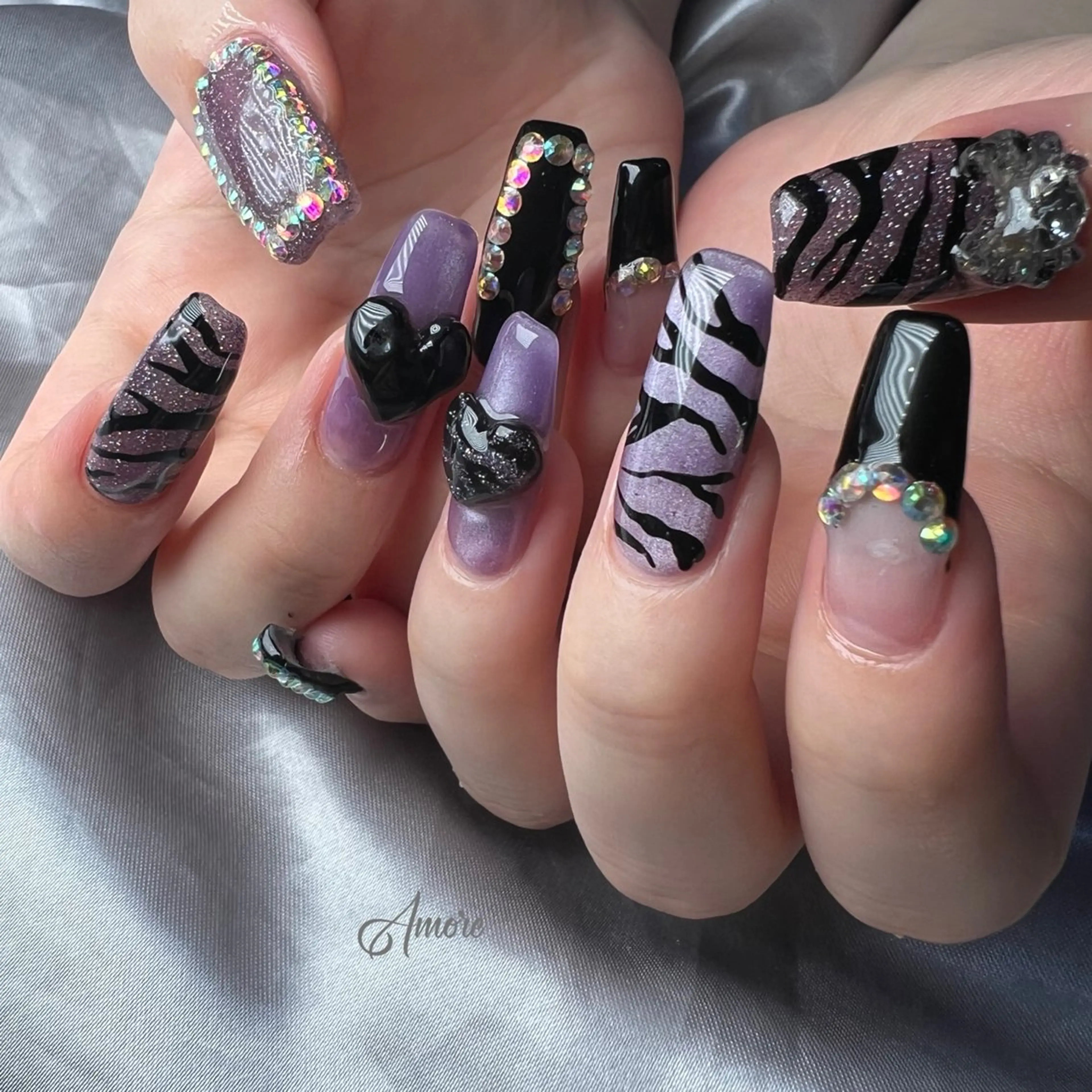 ネイル ジェルネイル キラキラネイル 韓国ネイル マグネットネイル パラジェル You kyehwaのネイルデザイン