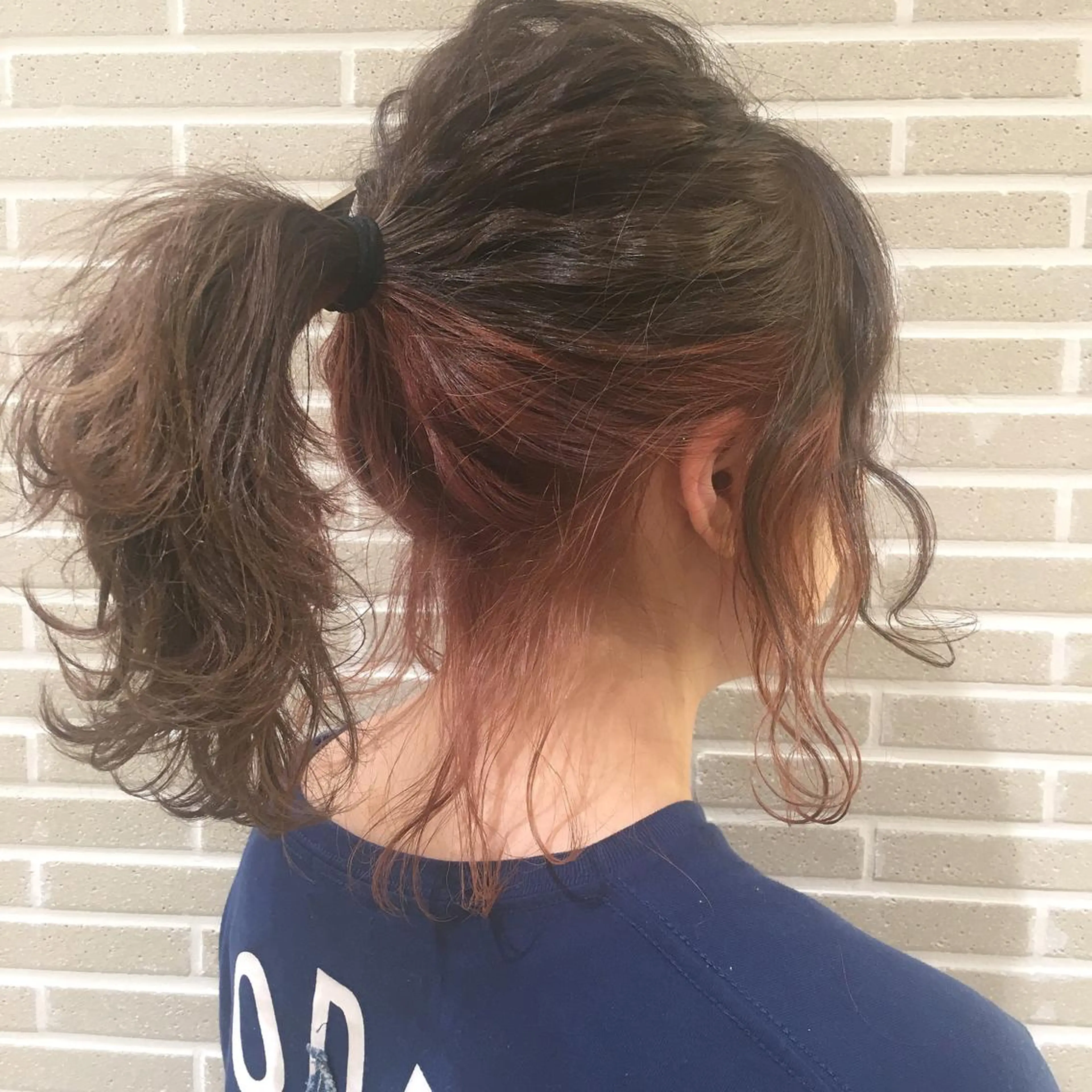 ミディアム 潟上 菜摘のヘアスタイル