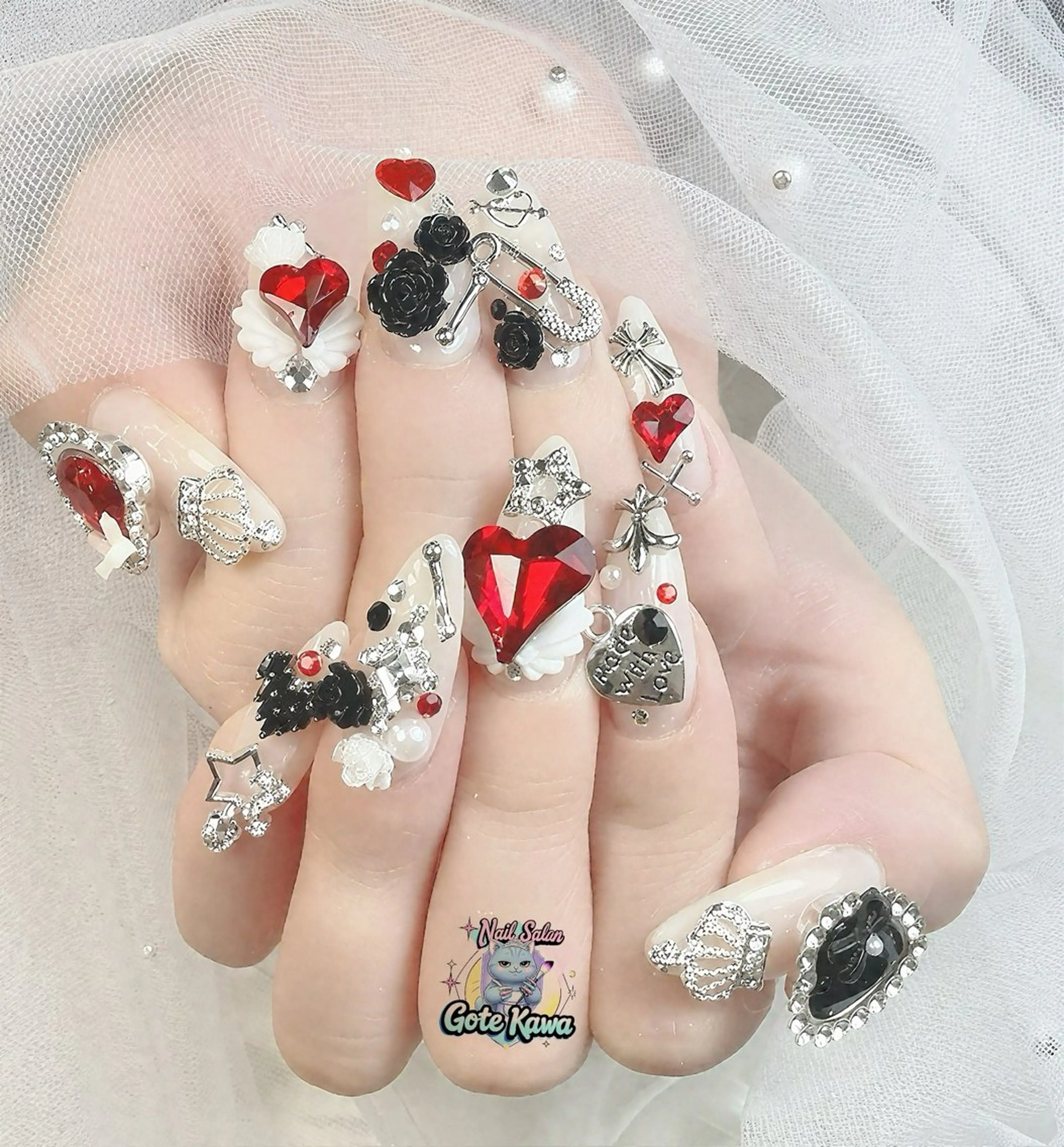 ネイル ハート ワンカラーネイル ハンドネイル ハンドケア GOTE KAWA Nail Salon(ゴテかわ)所属・Gote Kawa nail salonのネイルデザイン