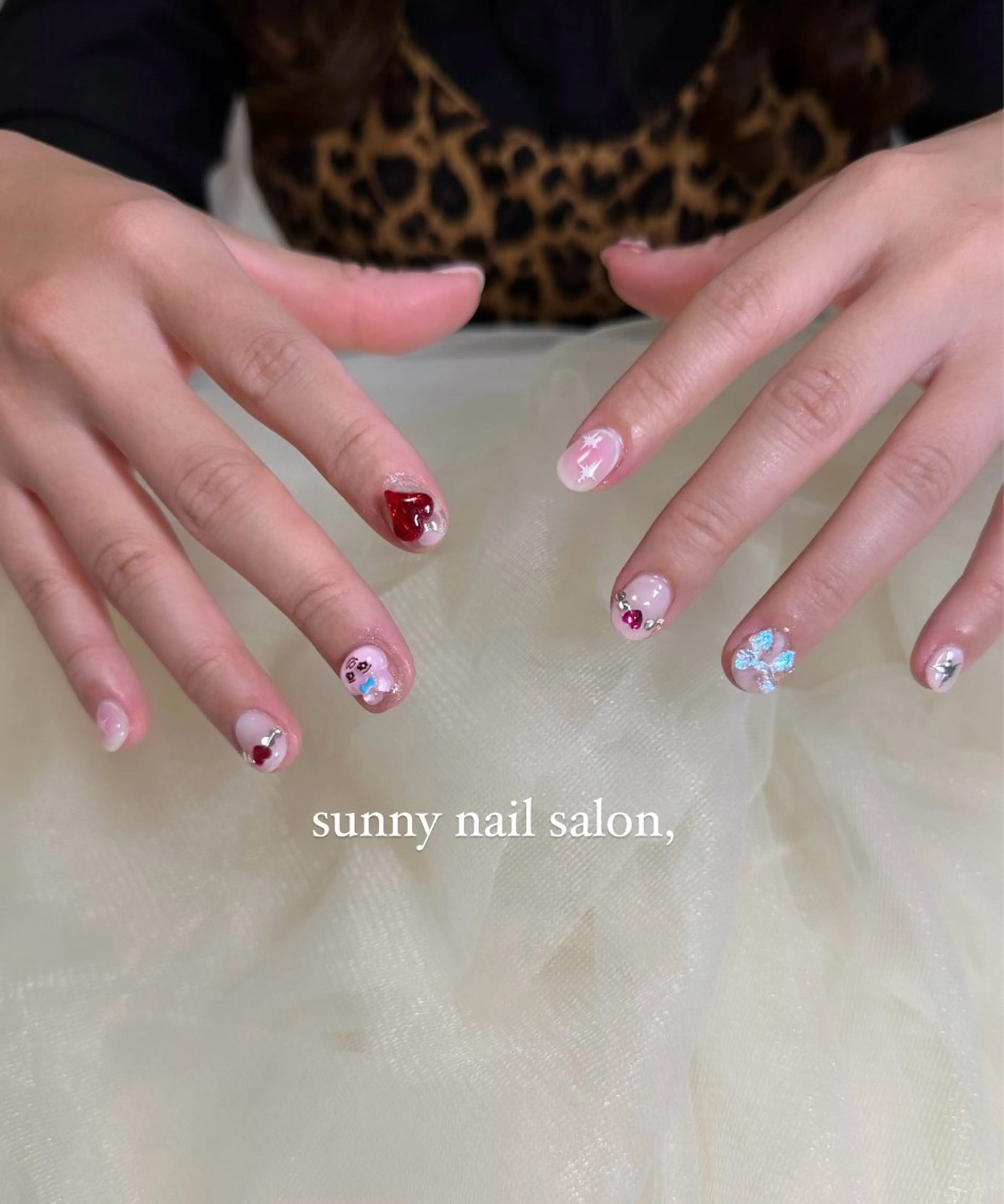 ネイル ハンドネイル I. sariのネイルデザイン