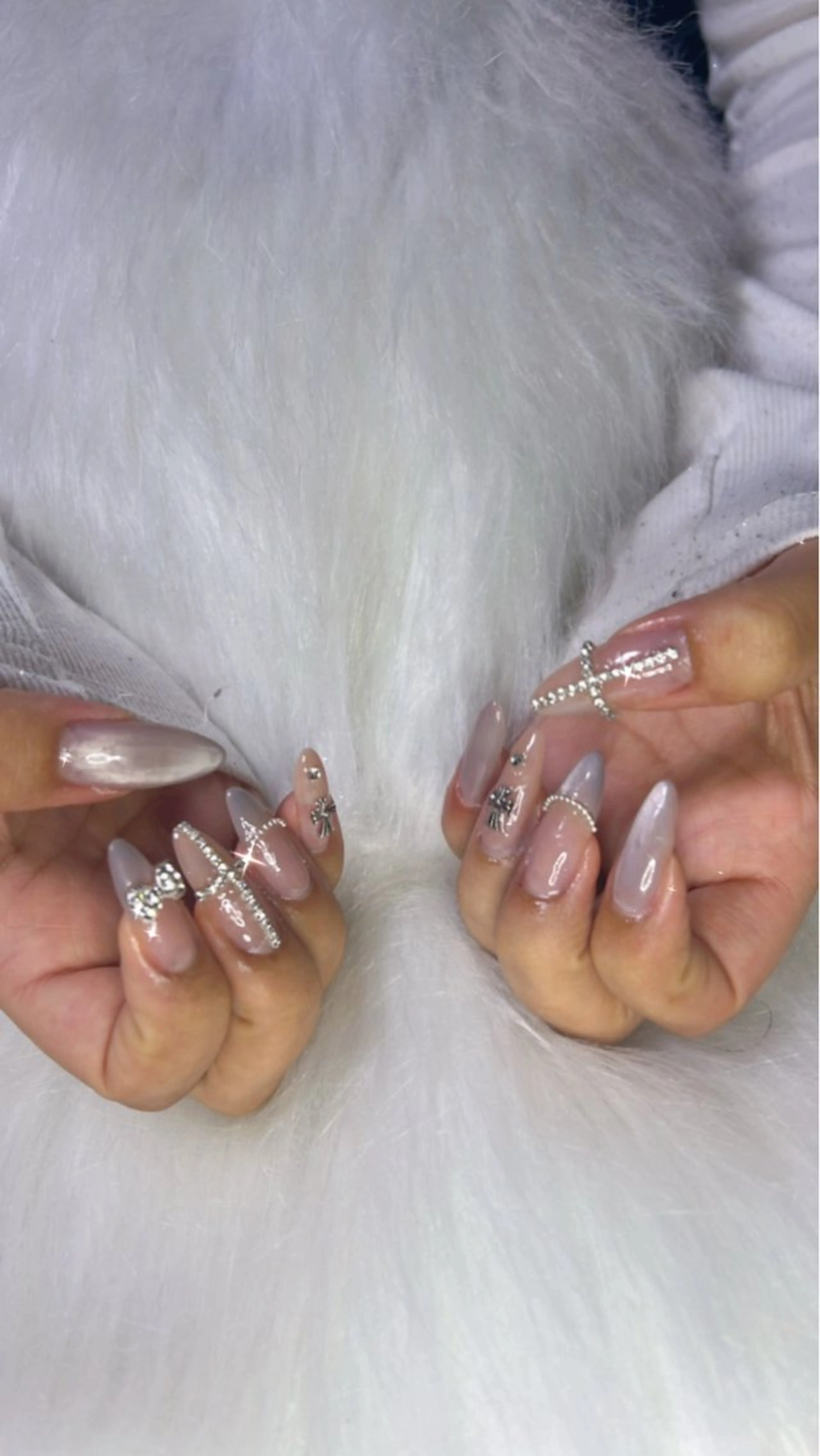 ネイル キラキラネイル マグネットネイル ハンドネイル OPHELIA 𓃛のネイルデザイン