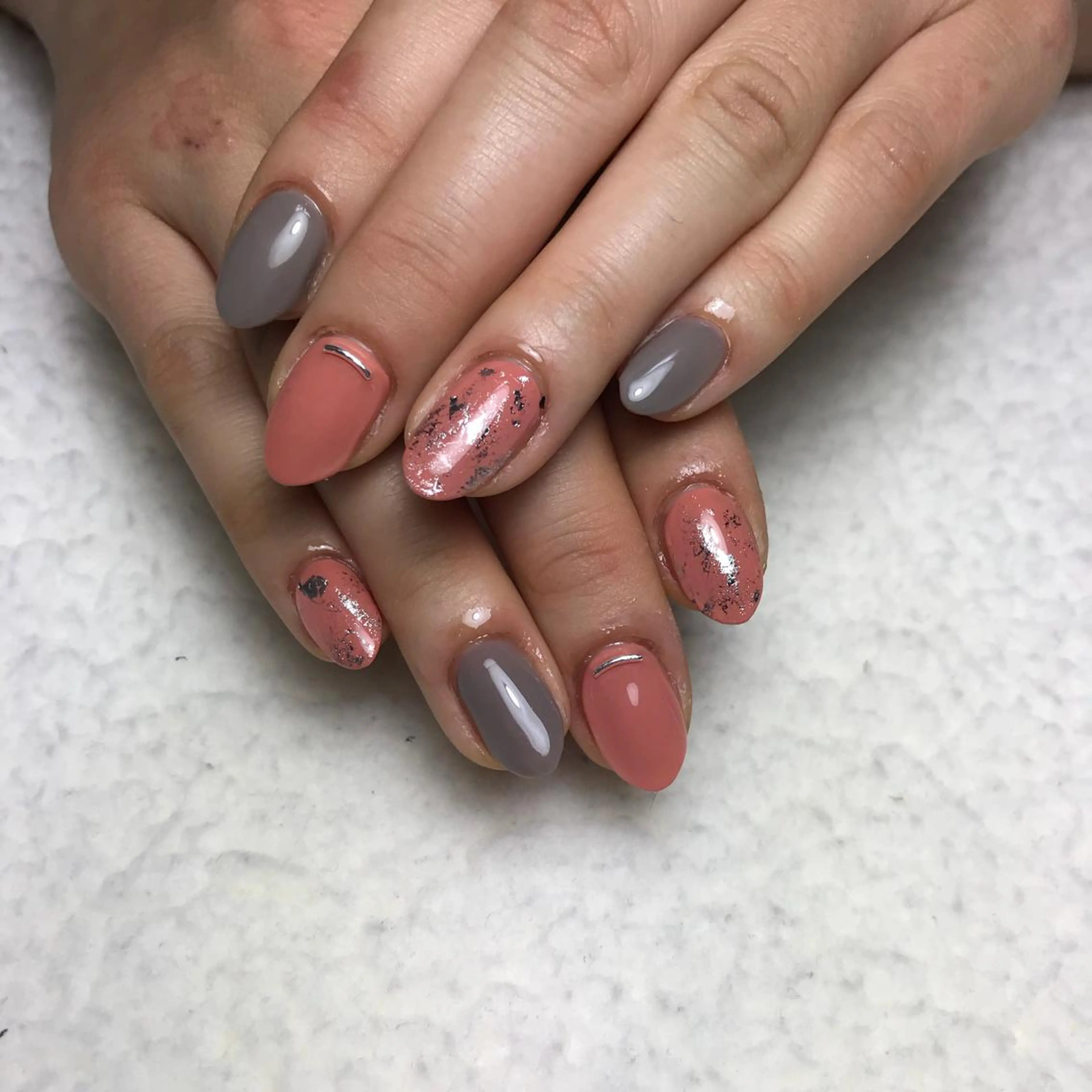 ネイル シンプルネイル ハンドネイル COCO+所属・COCO +のエステ・リラクイメージ